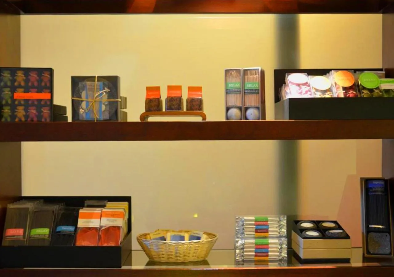 Massage in Seminyak Icon - by Karaniya Experience - CHSE certified