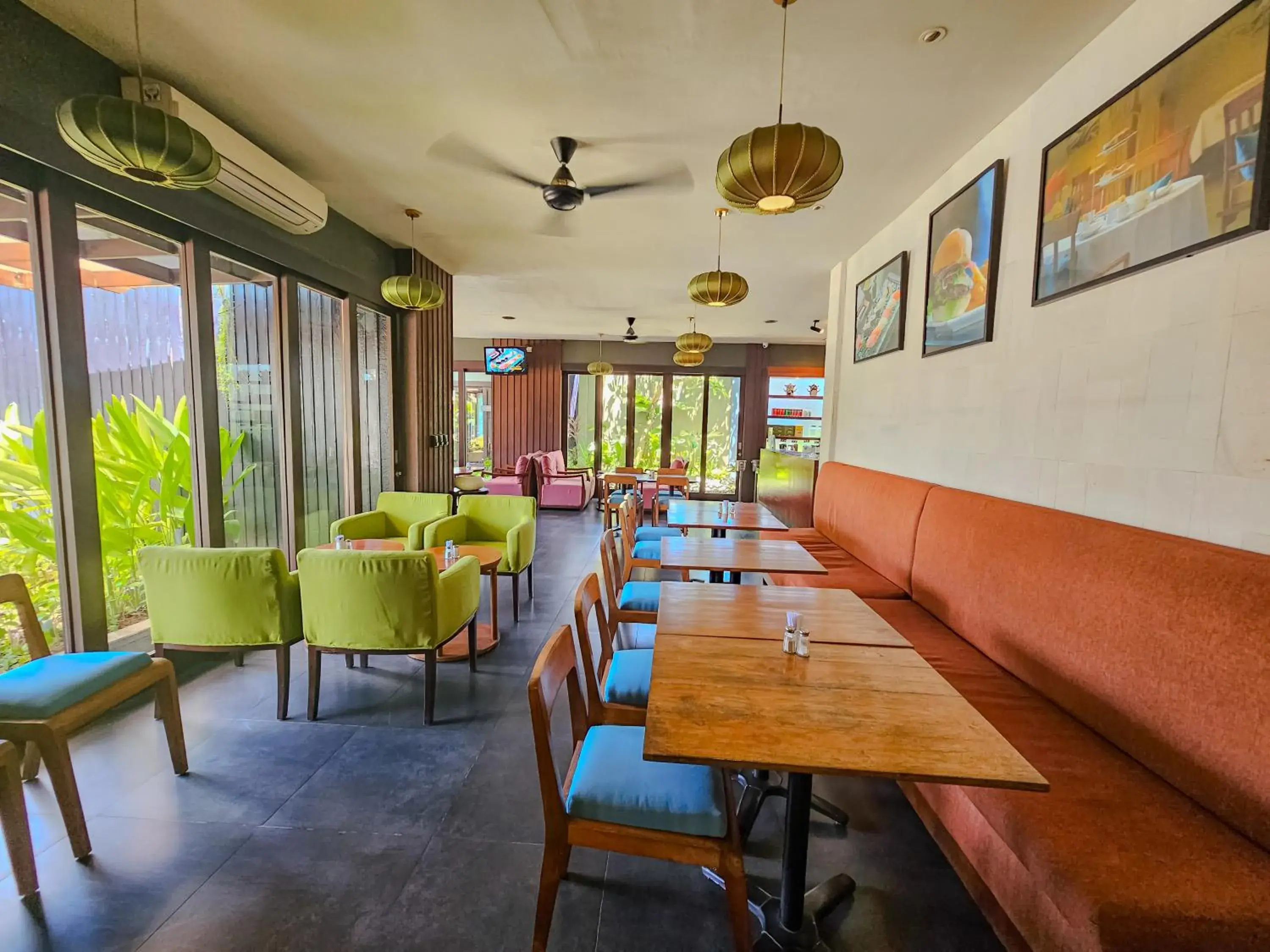 Restaurant/places to eat in Seminyak Icon - by Karaniya Experience - CHSE certified Restaurant/places to eat in Seminyak Icon - by Karaniya Experience - CHSE certified