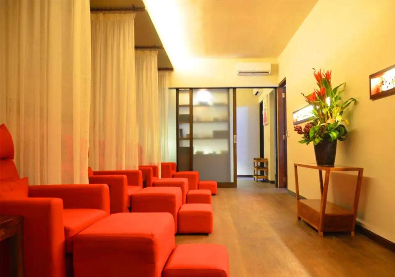 Massage in Seminyak Icon - by Karaniya Experience - CHSE certified