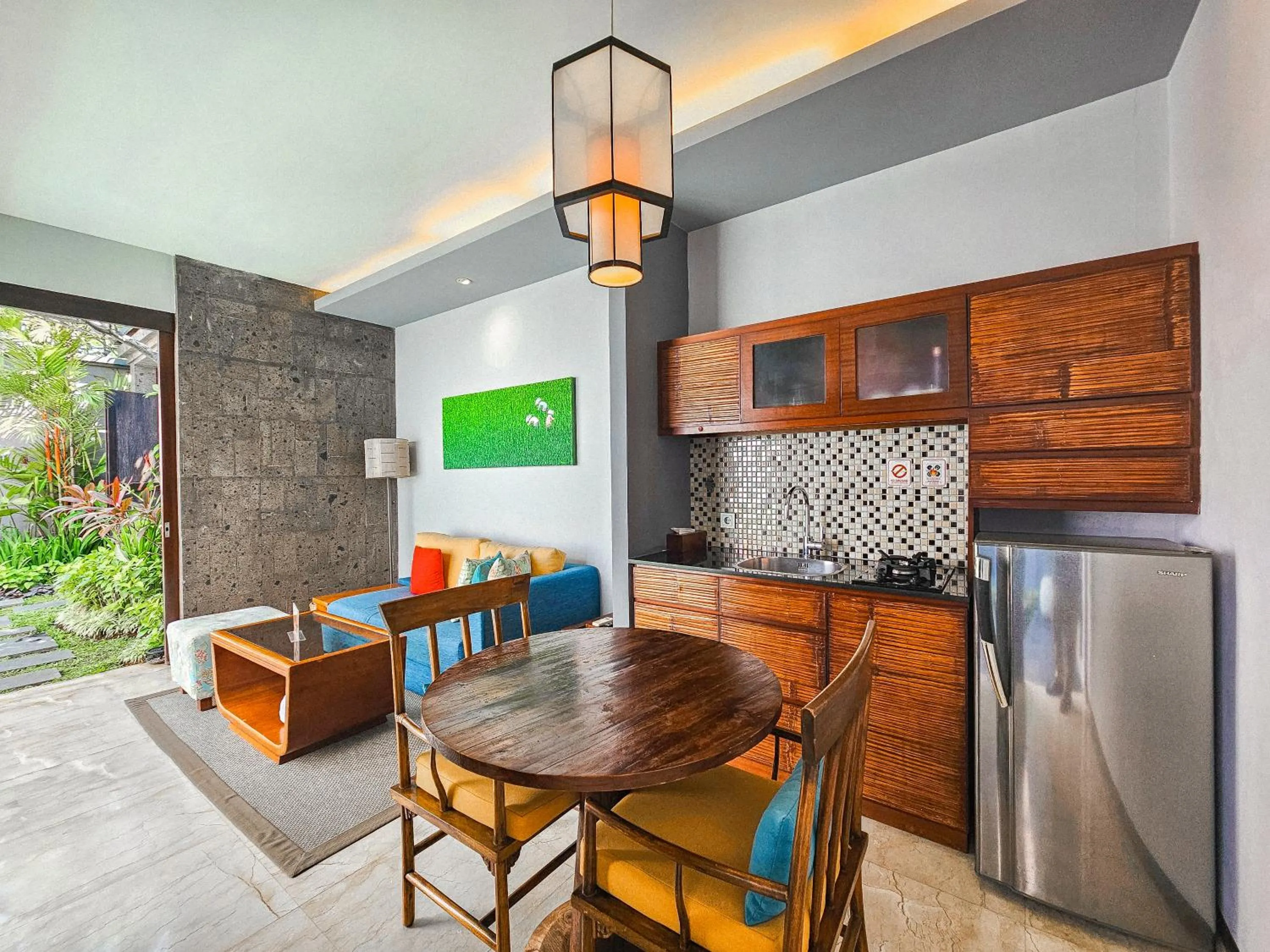 Kitchen or kitchenette in Seminyak Icon - by Karaniya Experience - CHSE certified