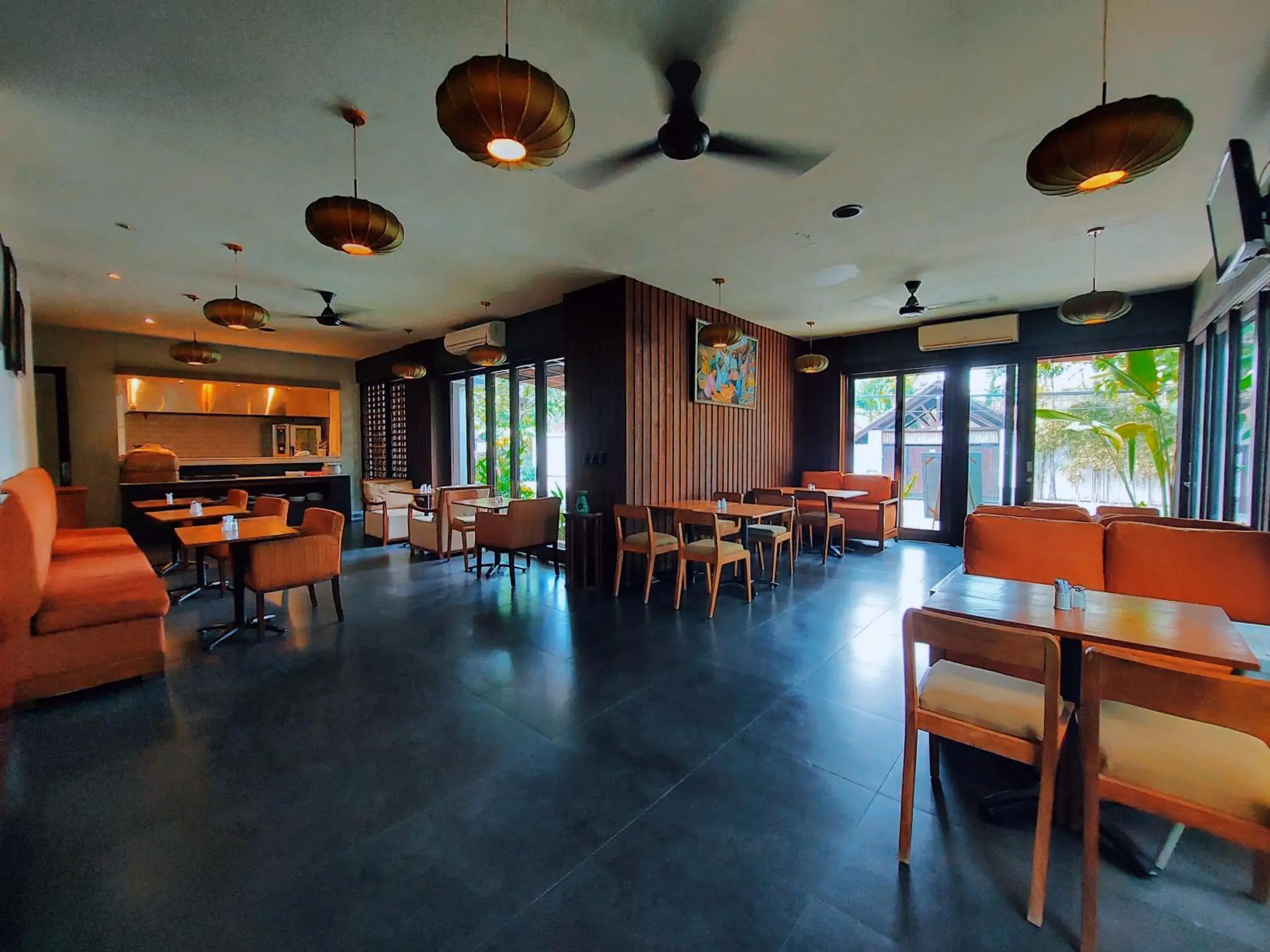 Restaurant/places to eat in Seminyak Icon - by Karaniya Experience - CHSE certified Restaurant/places to eat in Seminyak Icon - by Karaniya Experience - CHSE certified