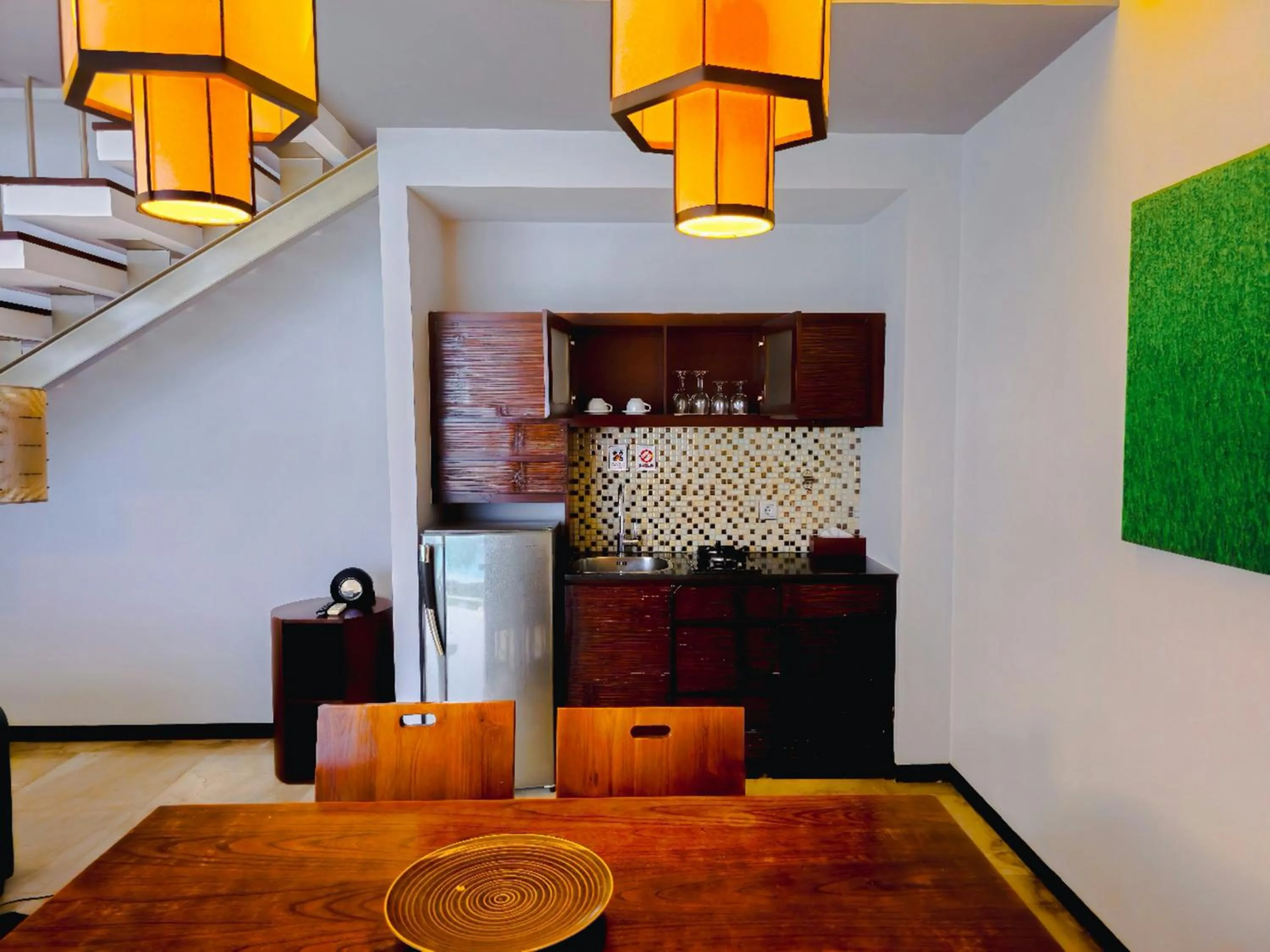Kitchen or kitchenette in Seminyak Icon - by Karaniya Experience - CHSE certified