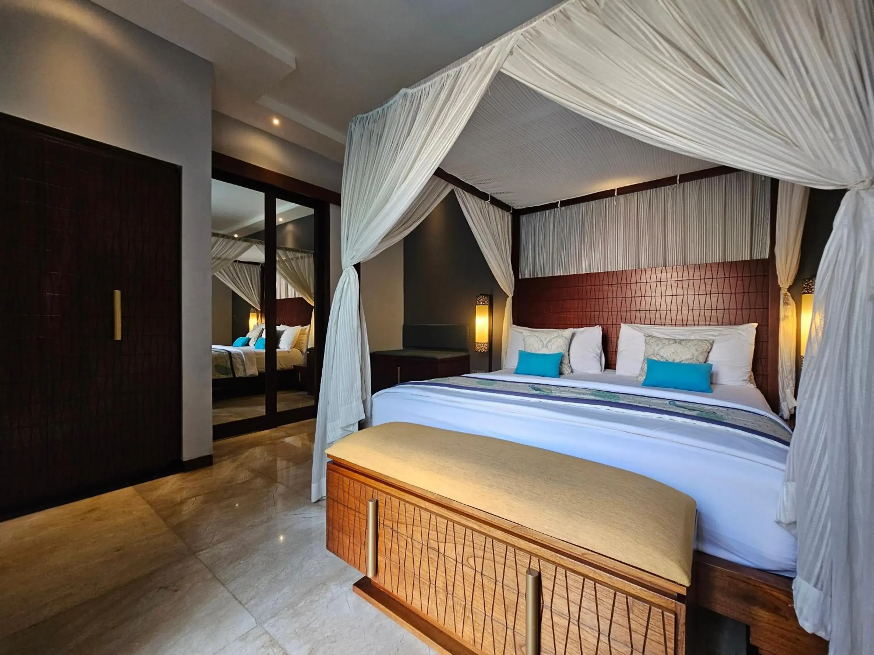 Bed in Seminyak Icon - by Karaniya Experience - CHSE certified Bed in Seminyak Icon - by Karaniya Experience - CHSE certified