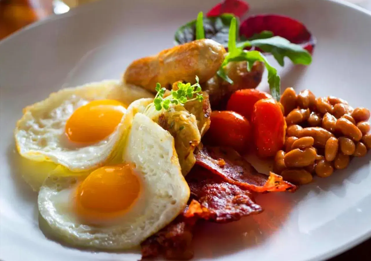 Food and drinks in Seminyak Icon - by Karaniya Experience - CHSE certified Food and drinks in Seminyak Icon - by Karaniya Experience - CHSE certified