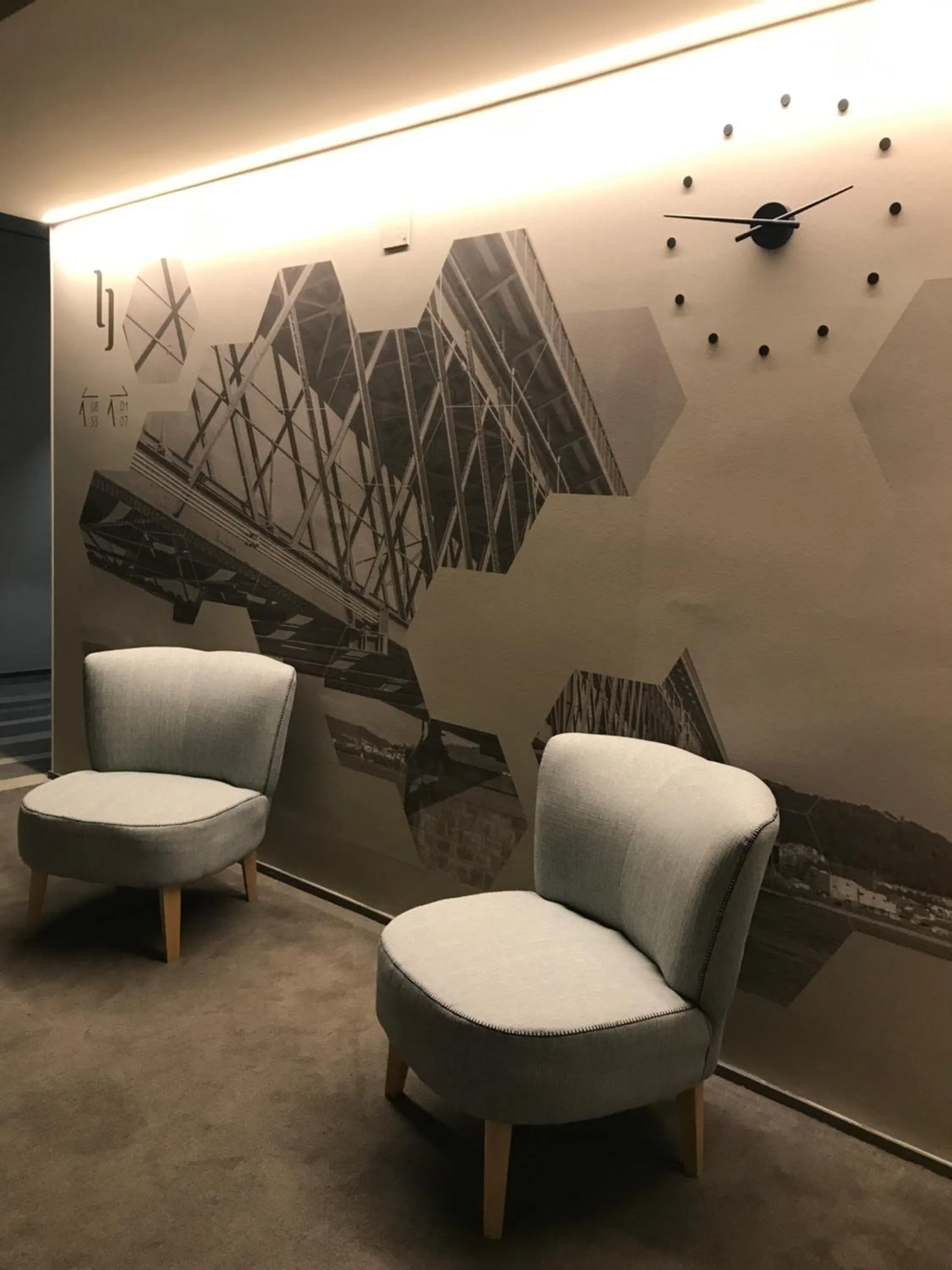 Decorative detail in Hotel do Parque