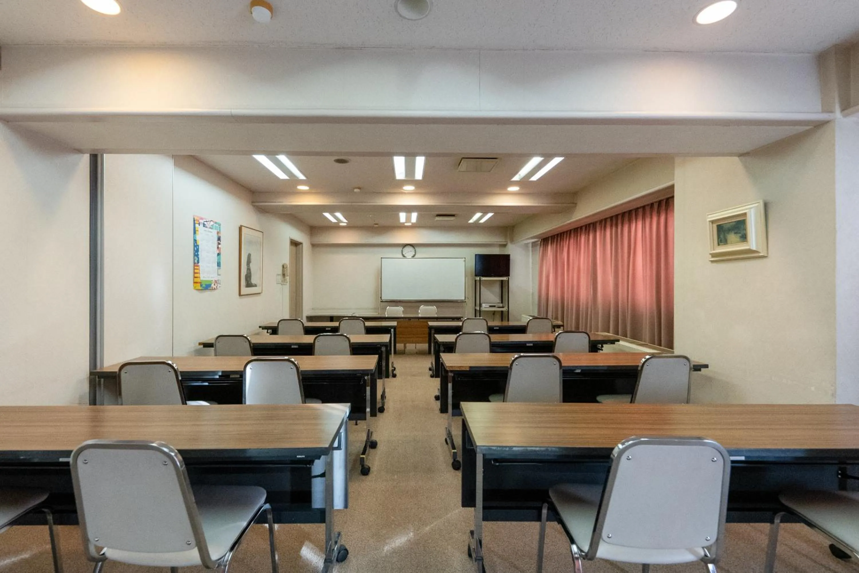 Meeting/conference room in Tendo Central Hotel