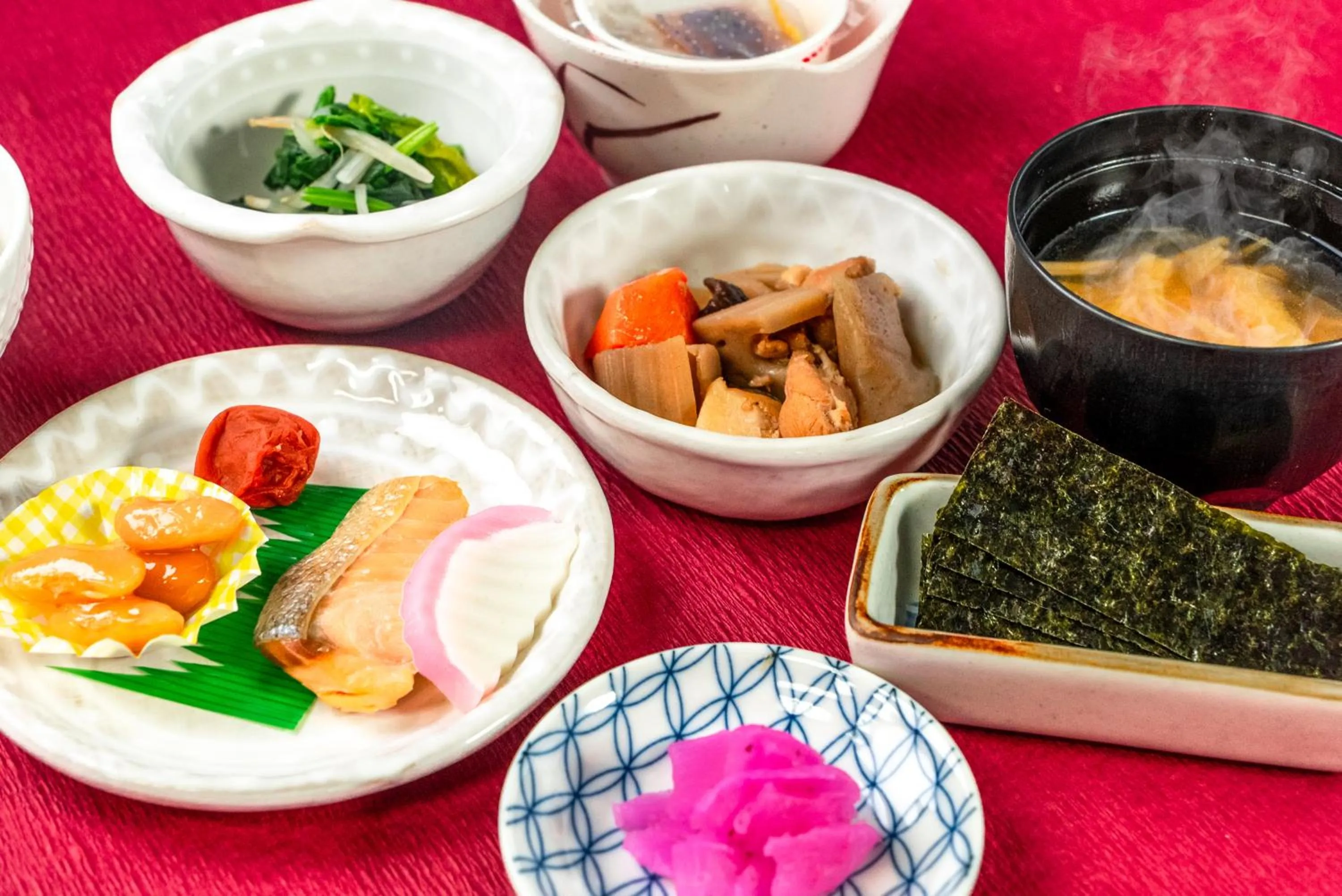 Breakfast in Tendo Central Hotel