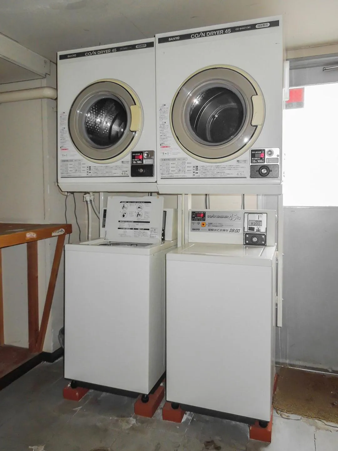 laundry in Tendo Central Hotel