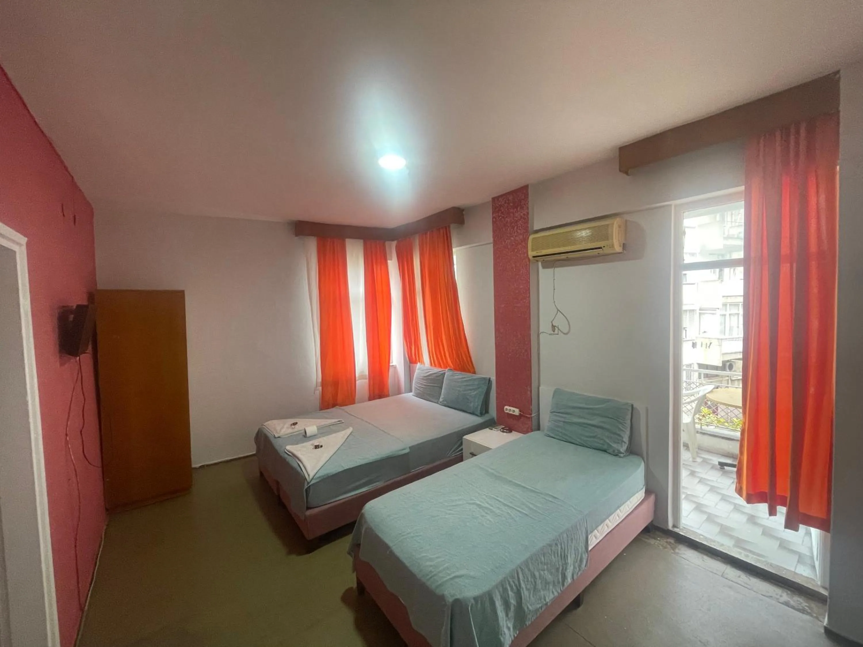 Photo of the whole room, Bed in Ersoy Ak Pansiyon