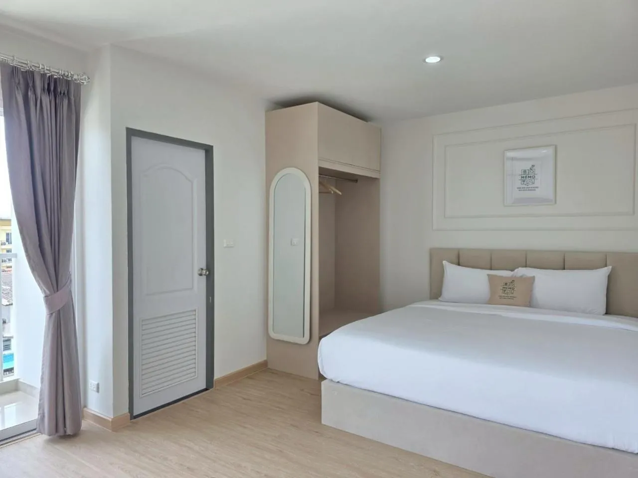 Bedroom, Bed in Memo Bangsaen