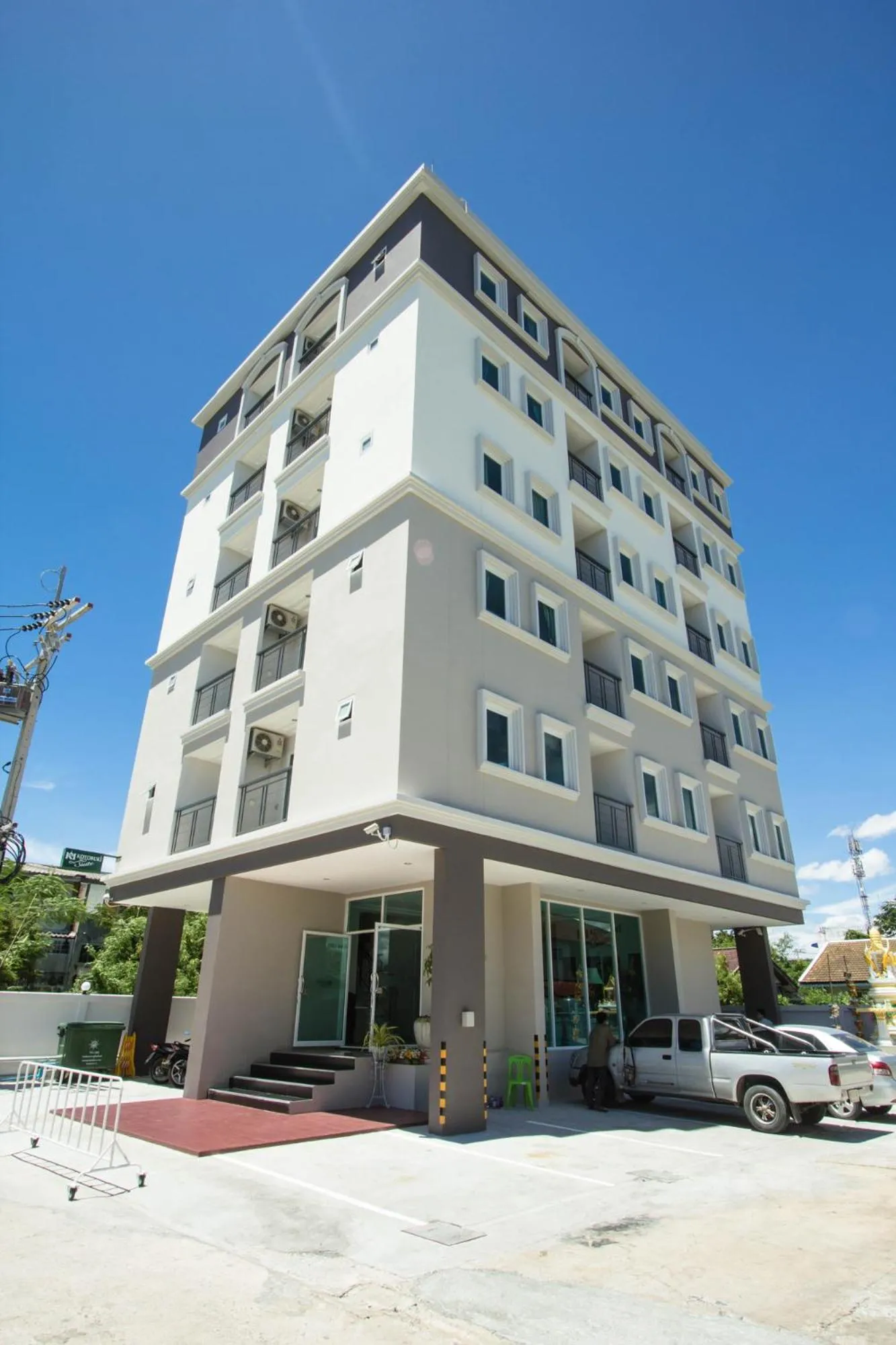 Property building in Memo Bangsaen