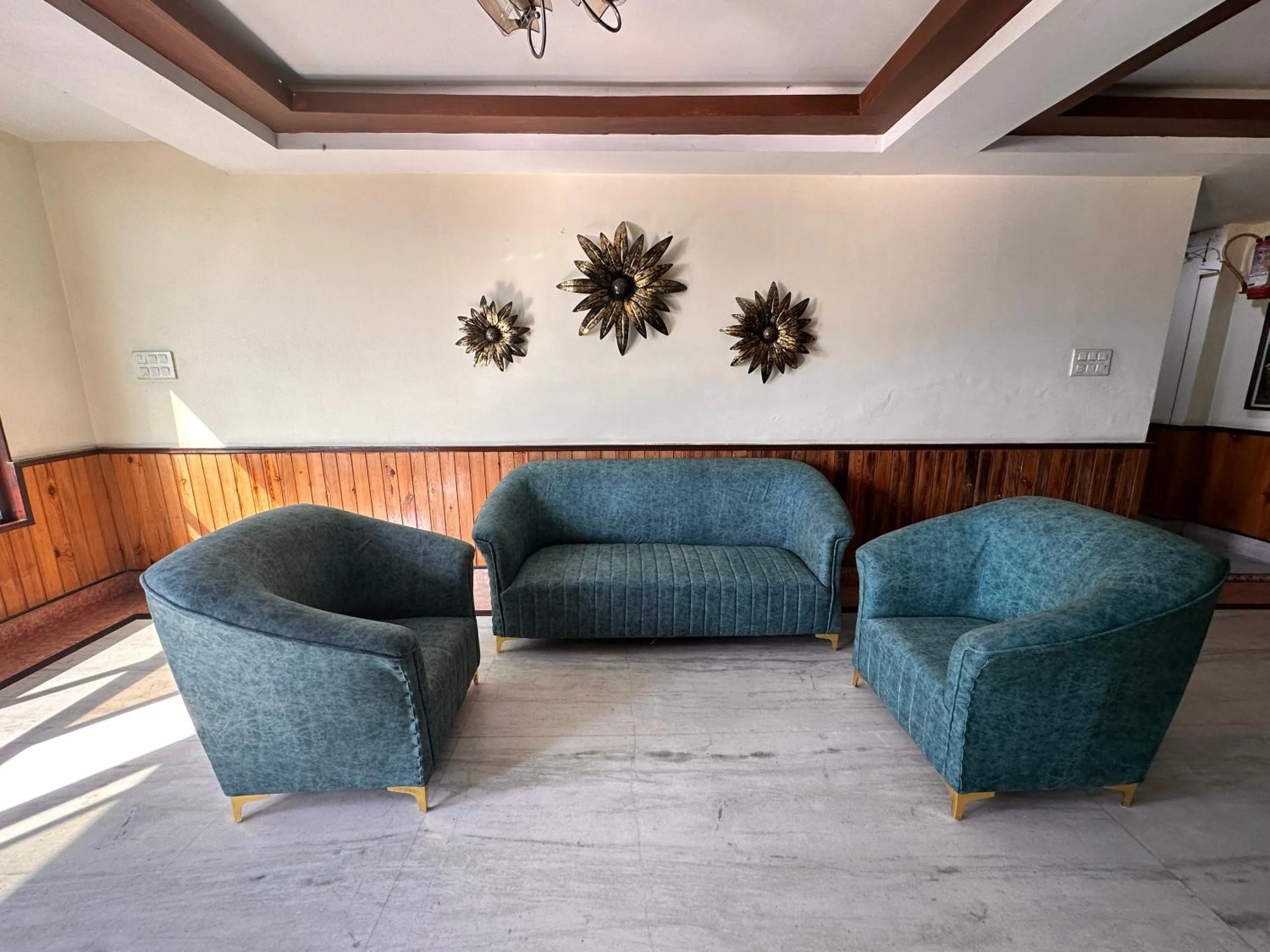 Seating area in Hotel Gajraj