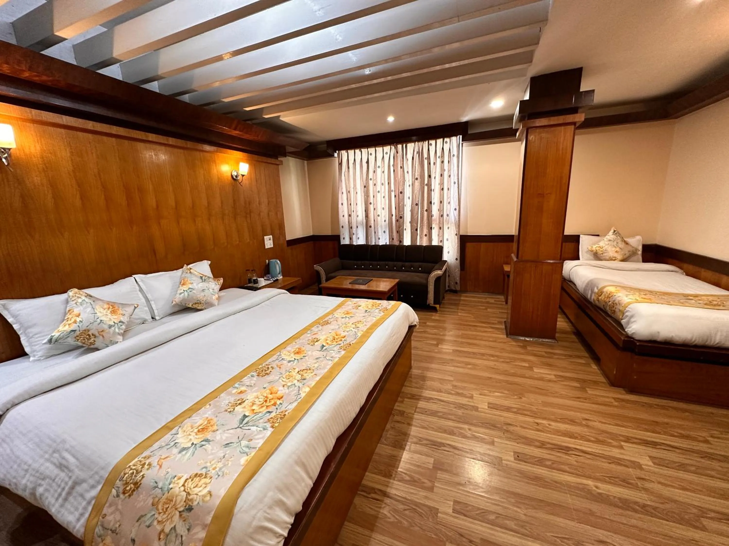 Bed in Hotel Gajraj