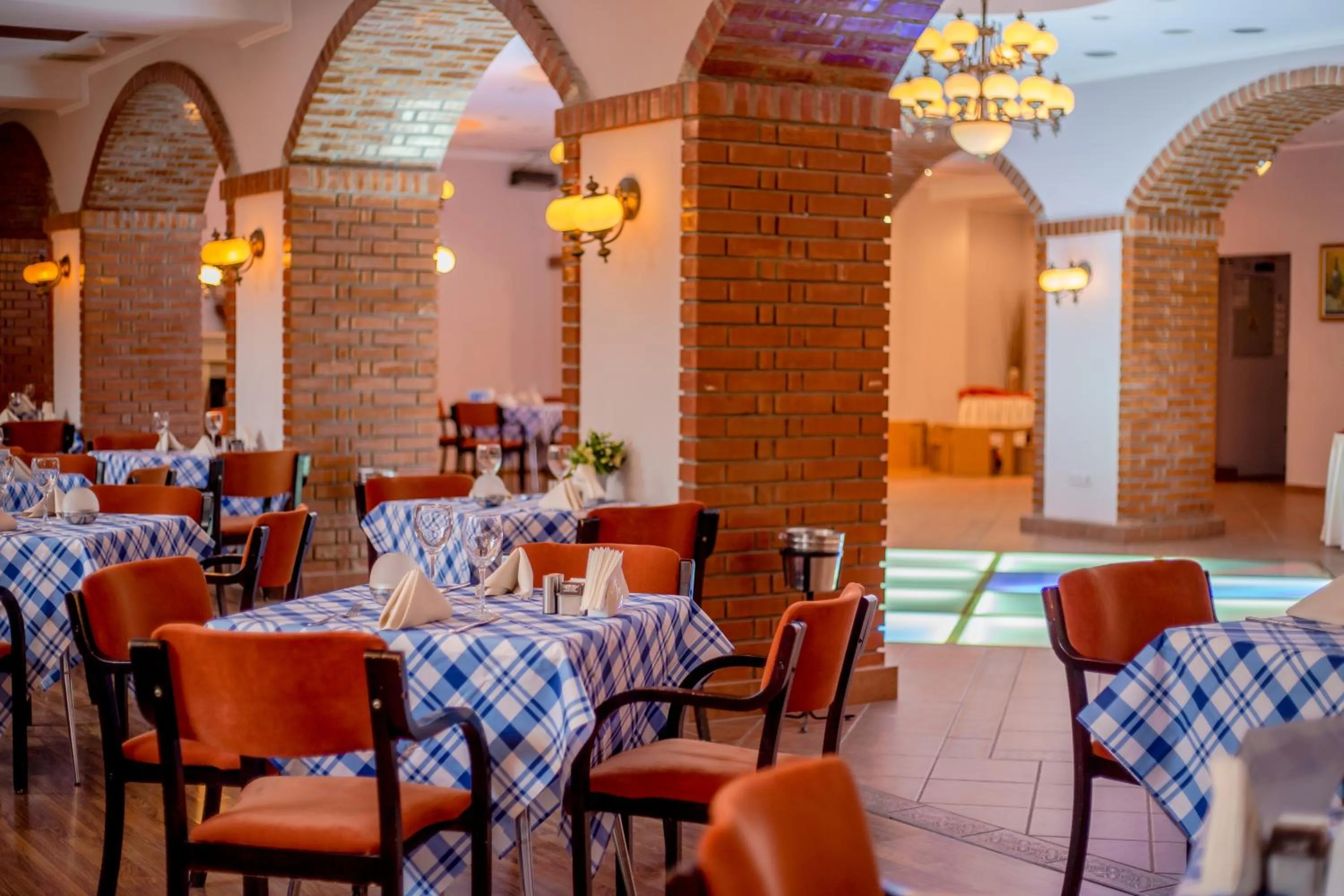 Restaurant/places to eat in Caro Hotel