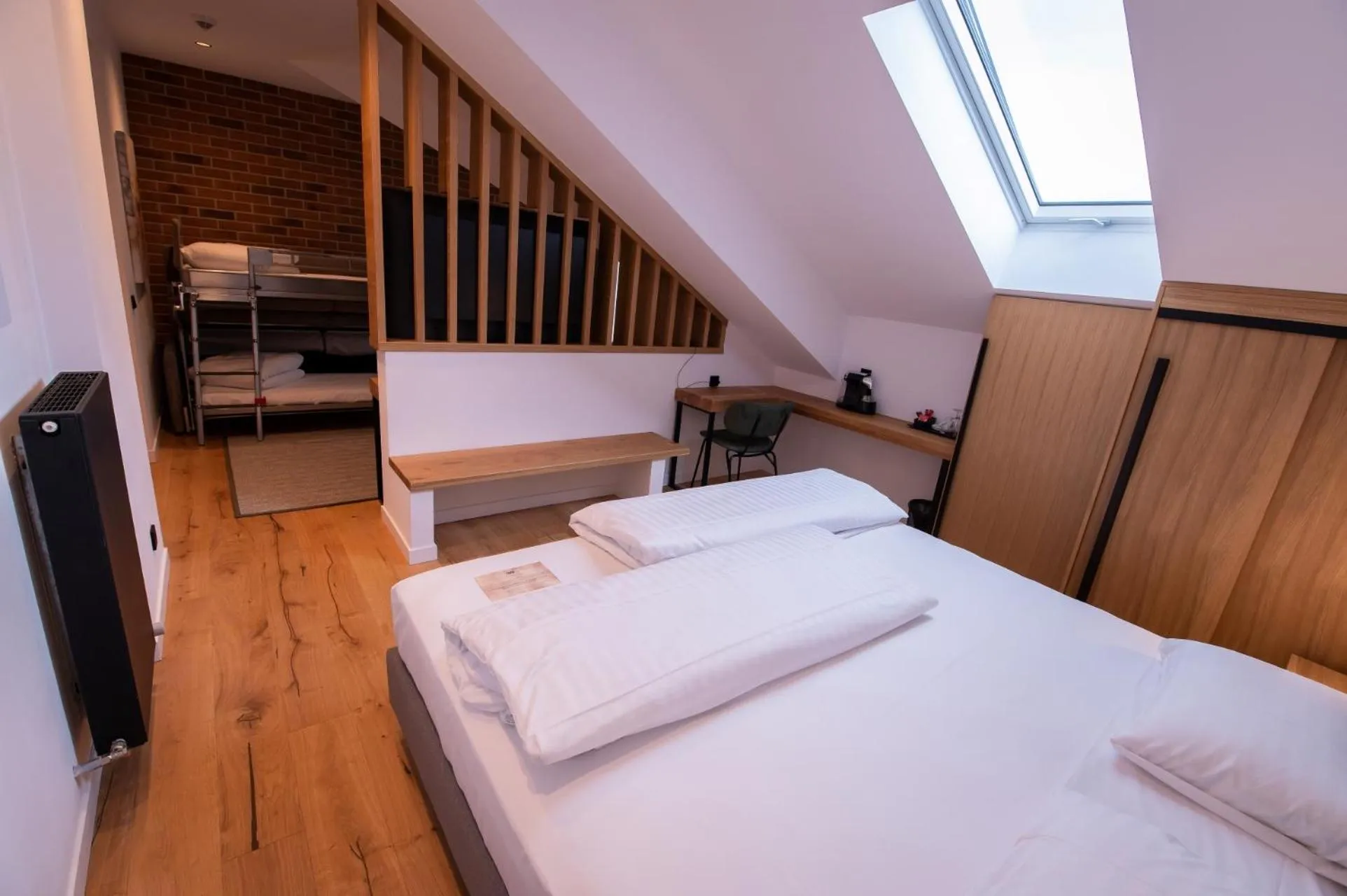 Shower, Bed in Caro Hotel