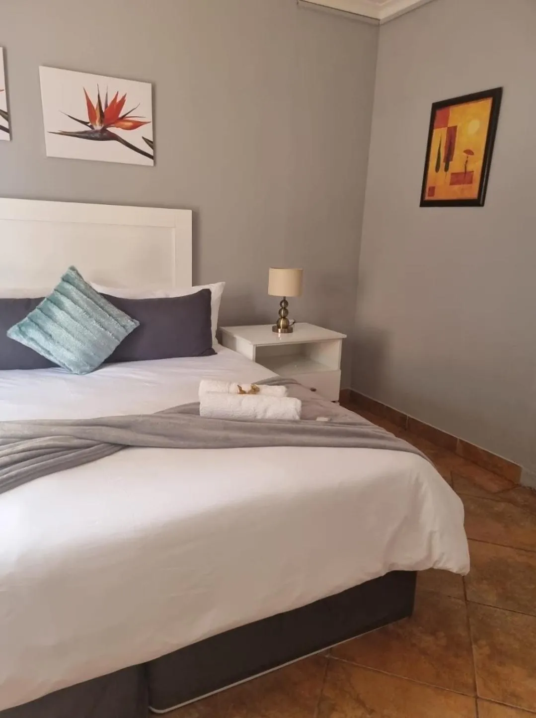 Bed in Stay at Home Airport Lodge