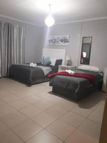 Stay at Home Airport Lodge