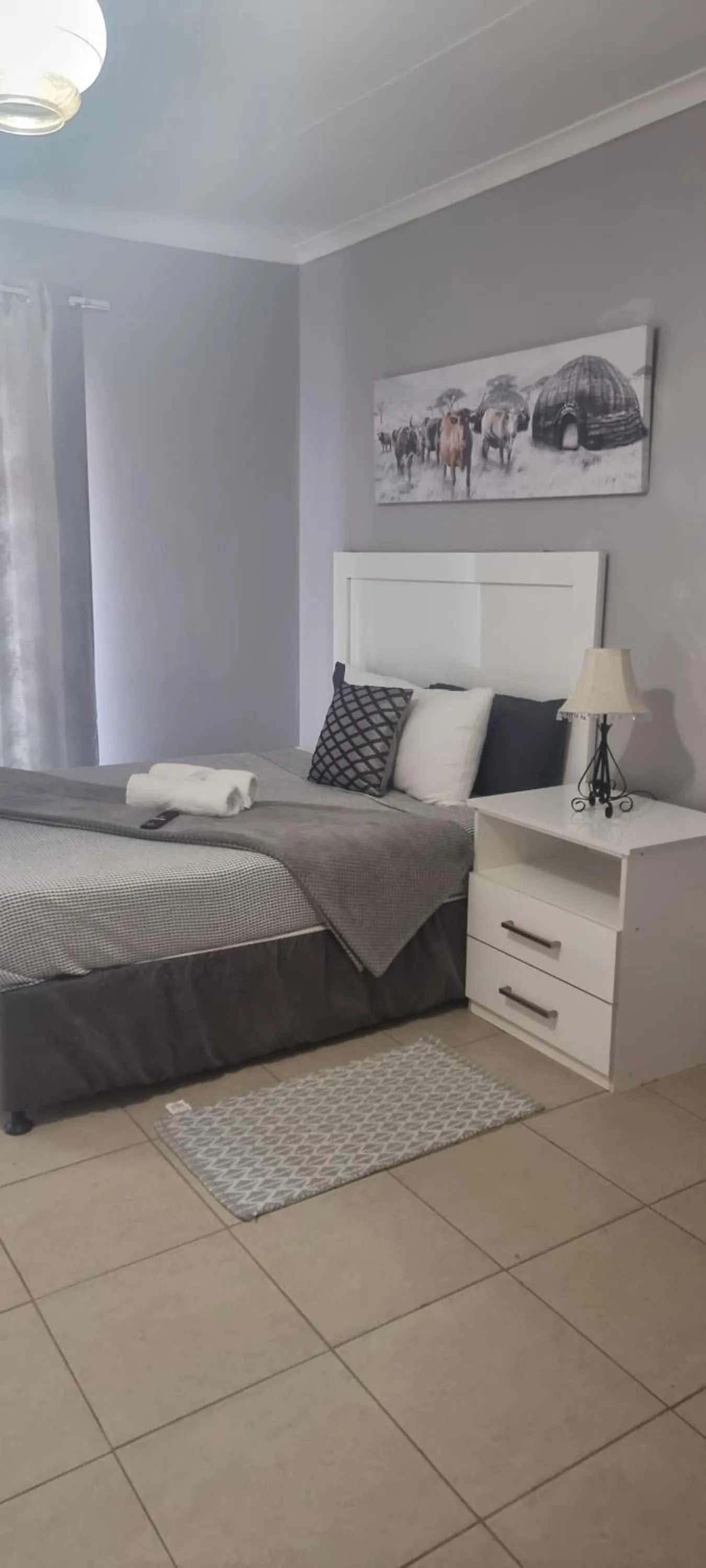 Bed in Stay at Home Airport Lodge