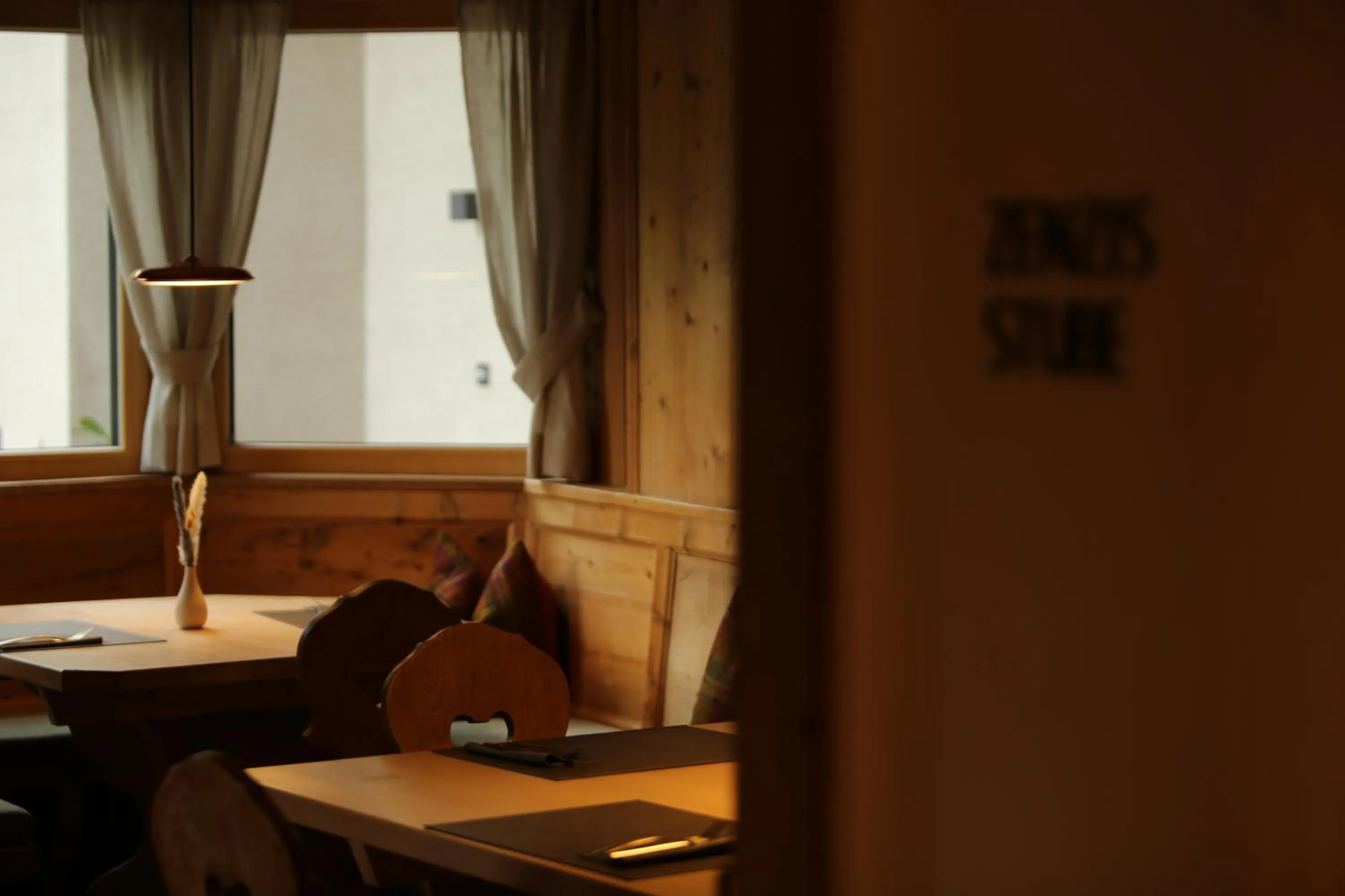 Restaurant/places to eat in ARPURIA l 4 Star Superior l Adults Only