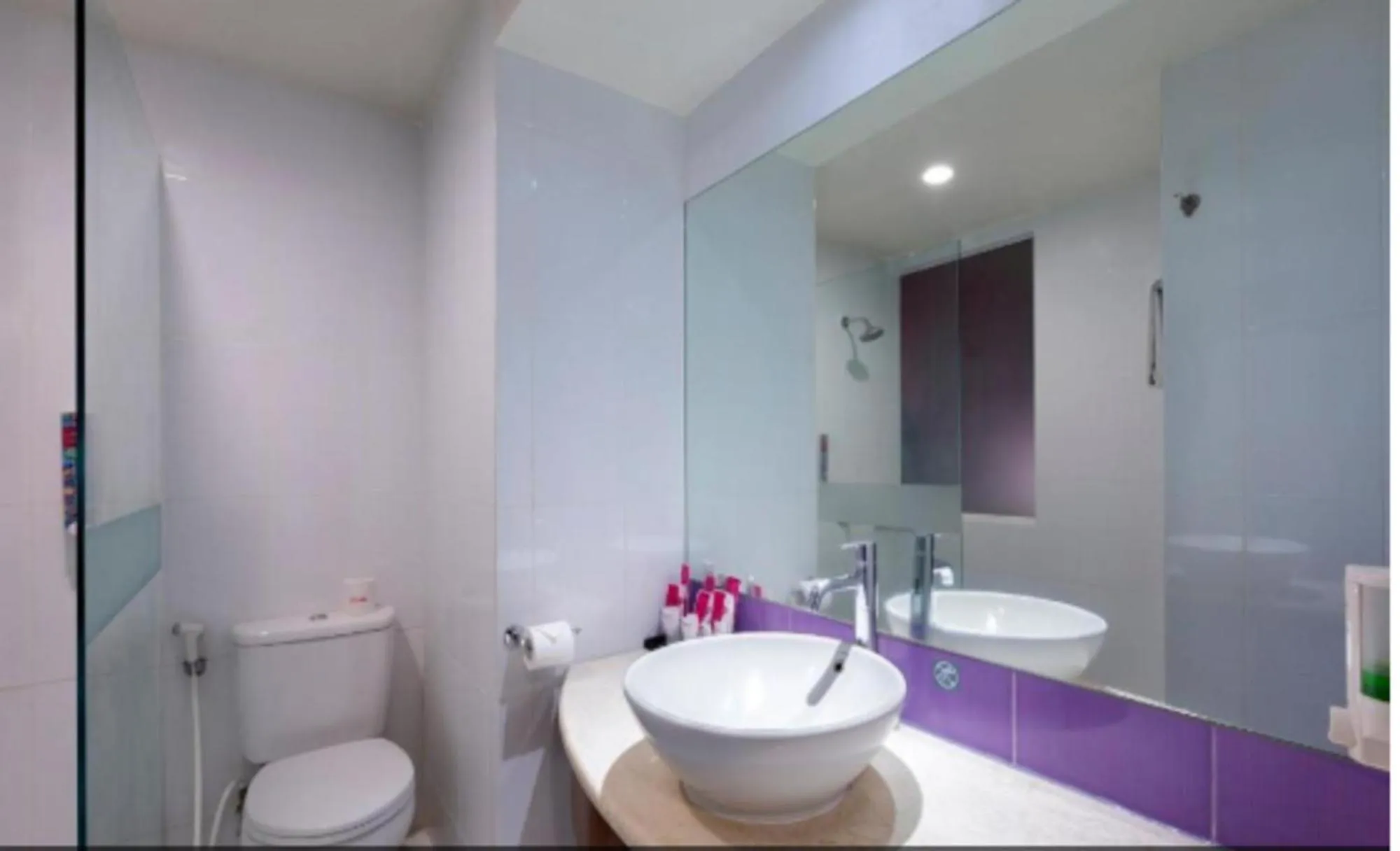 Bathroom in favehotel Solo Baru