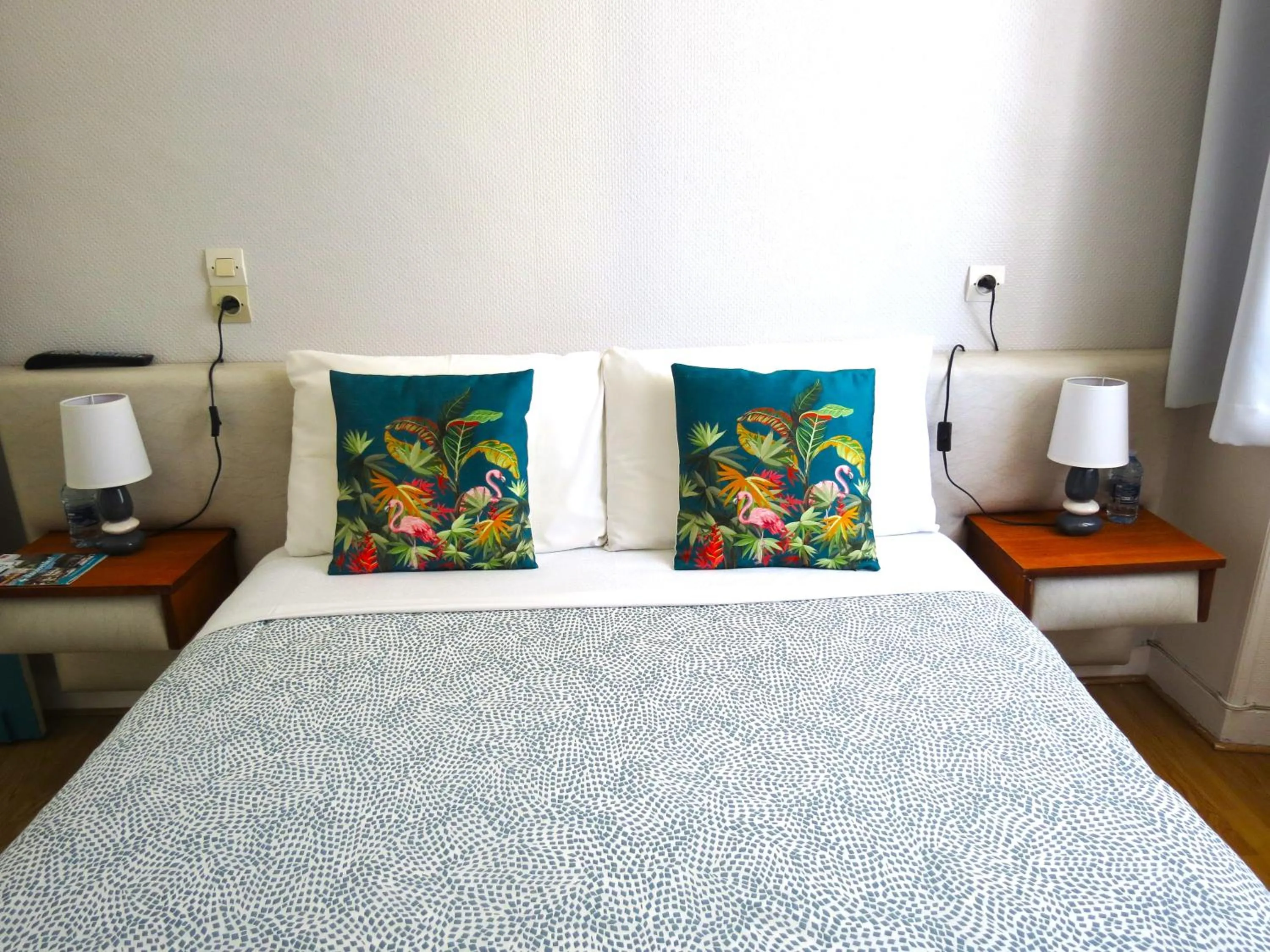 Bedroom, Bed in Hotel Au Petit Béarn