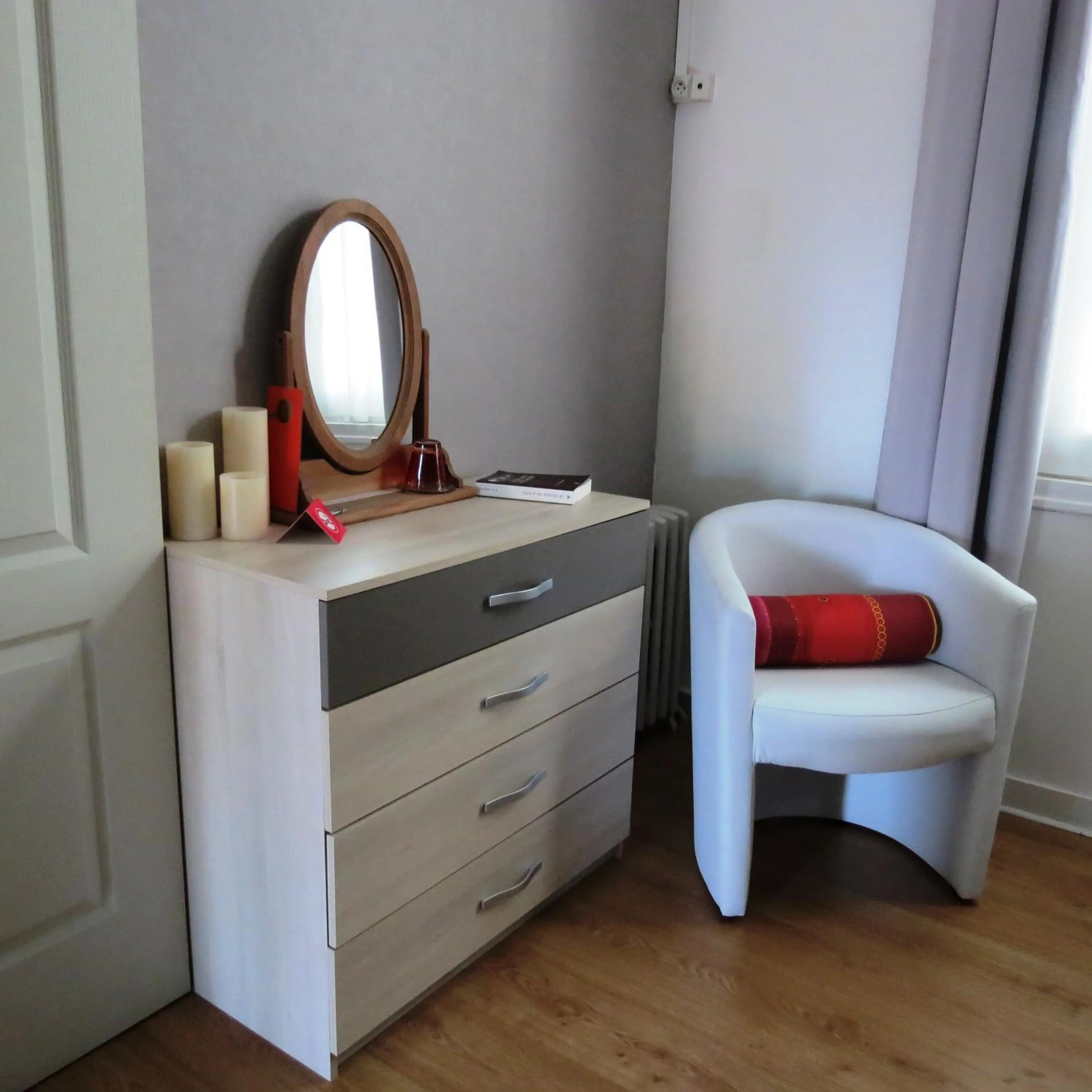 Photo of the whole room in Hotel Au Petit Béarn