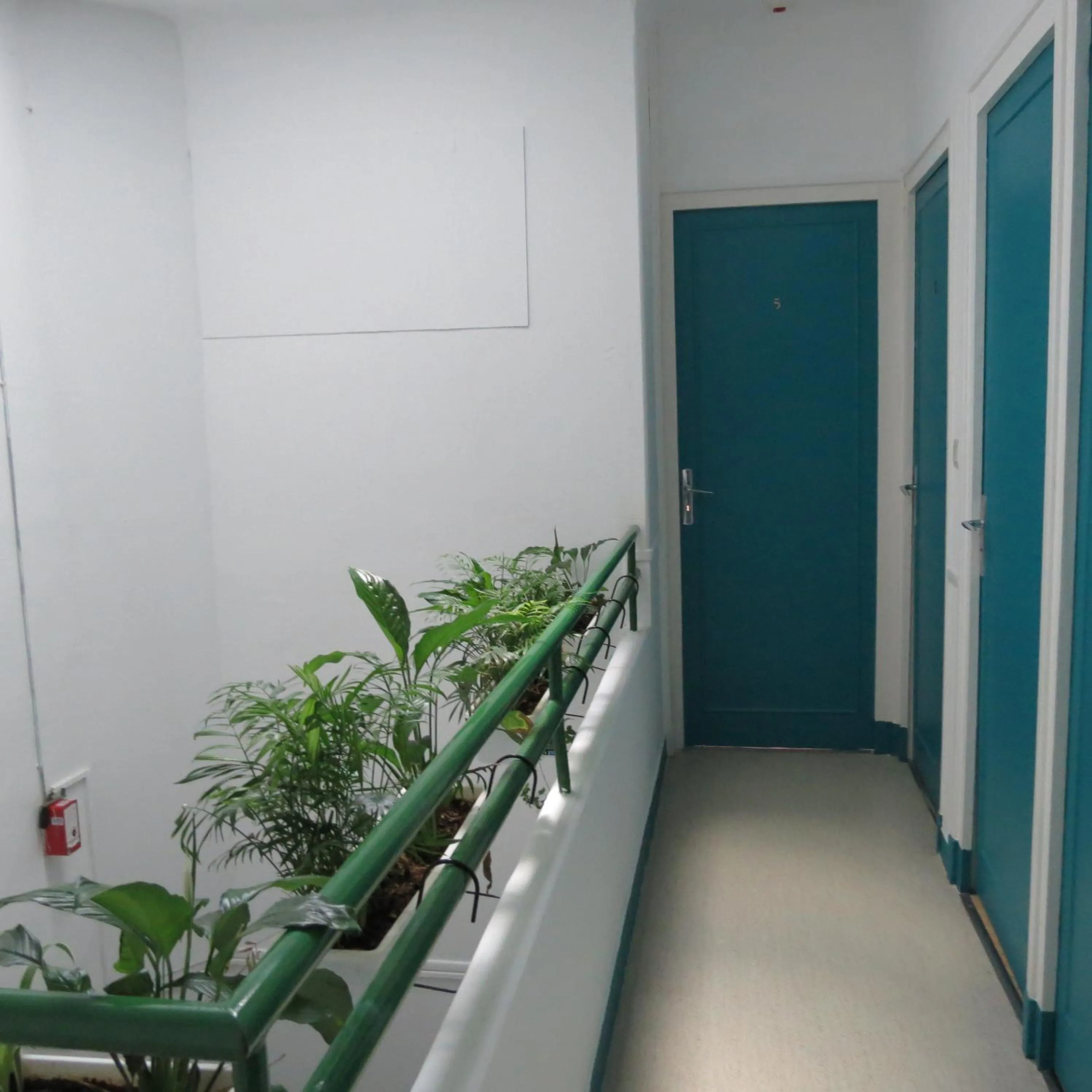 Property building in Hotel Au Petit Béarn