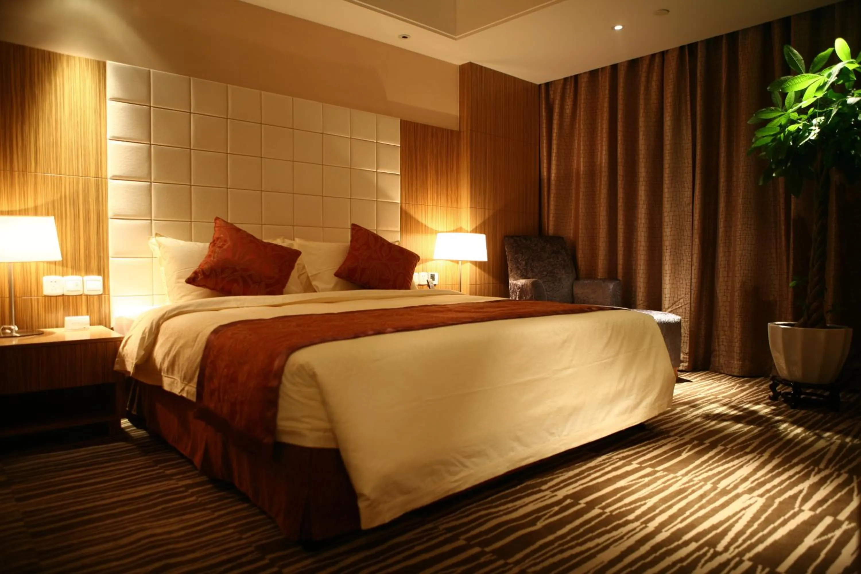 Bed in Grand Metropark Hotel Suzhou
