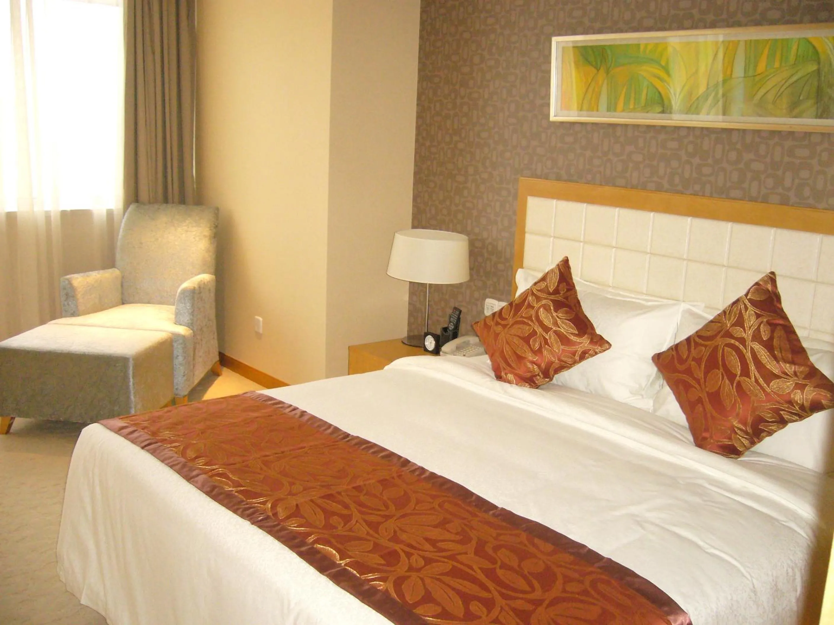 Bed in Grand Metropark Hotel Suzhou