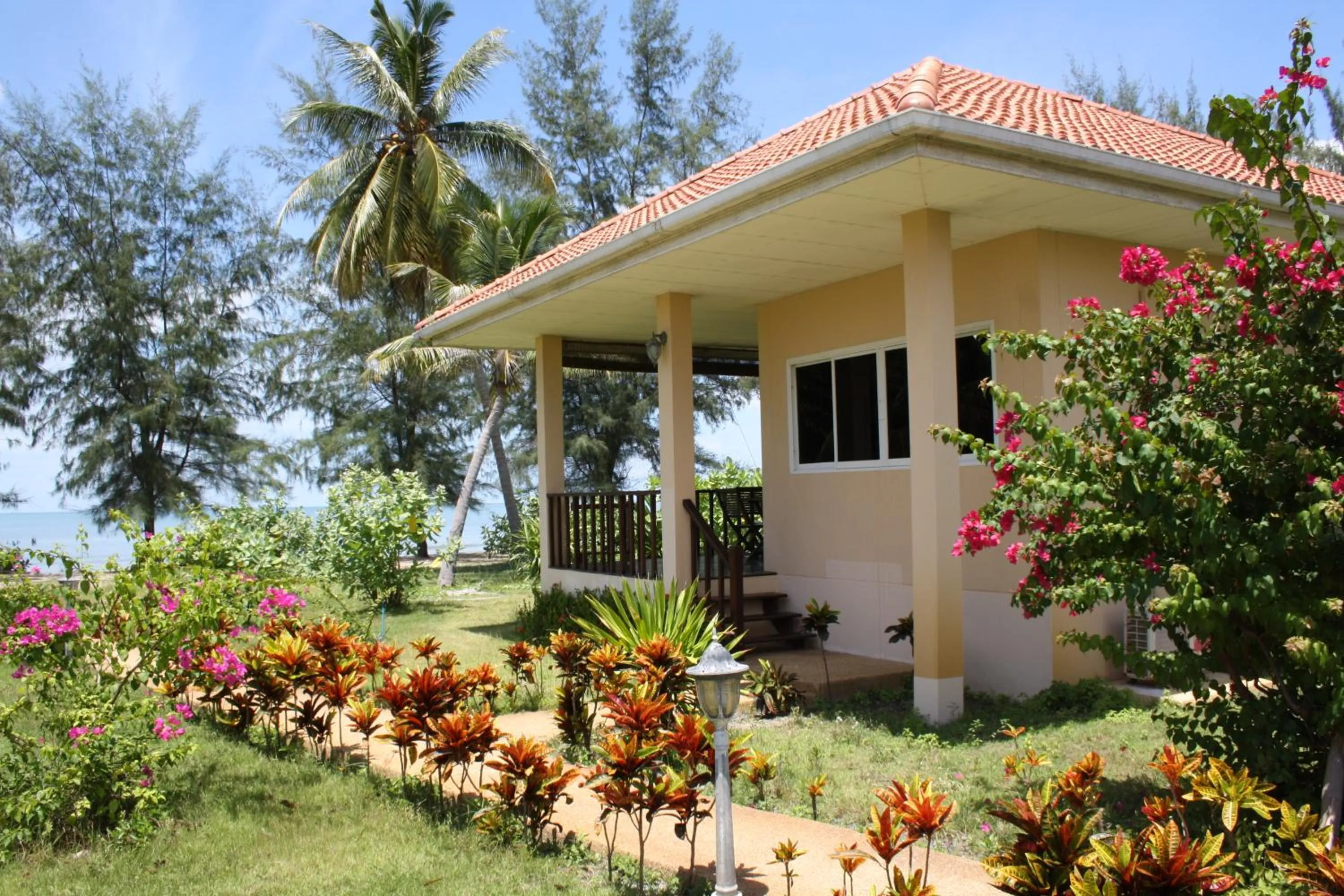 Bungalow - Beach Front in Ao Thai Resort