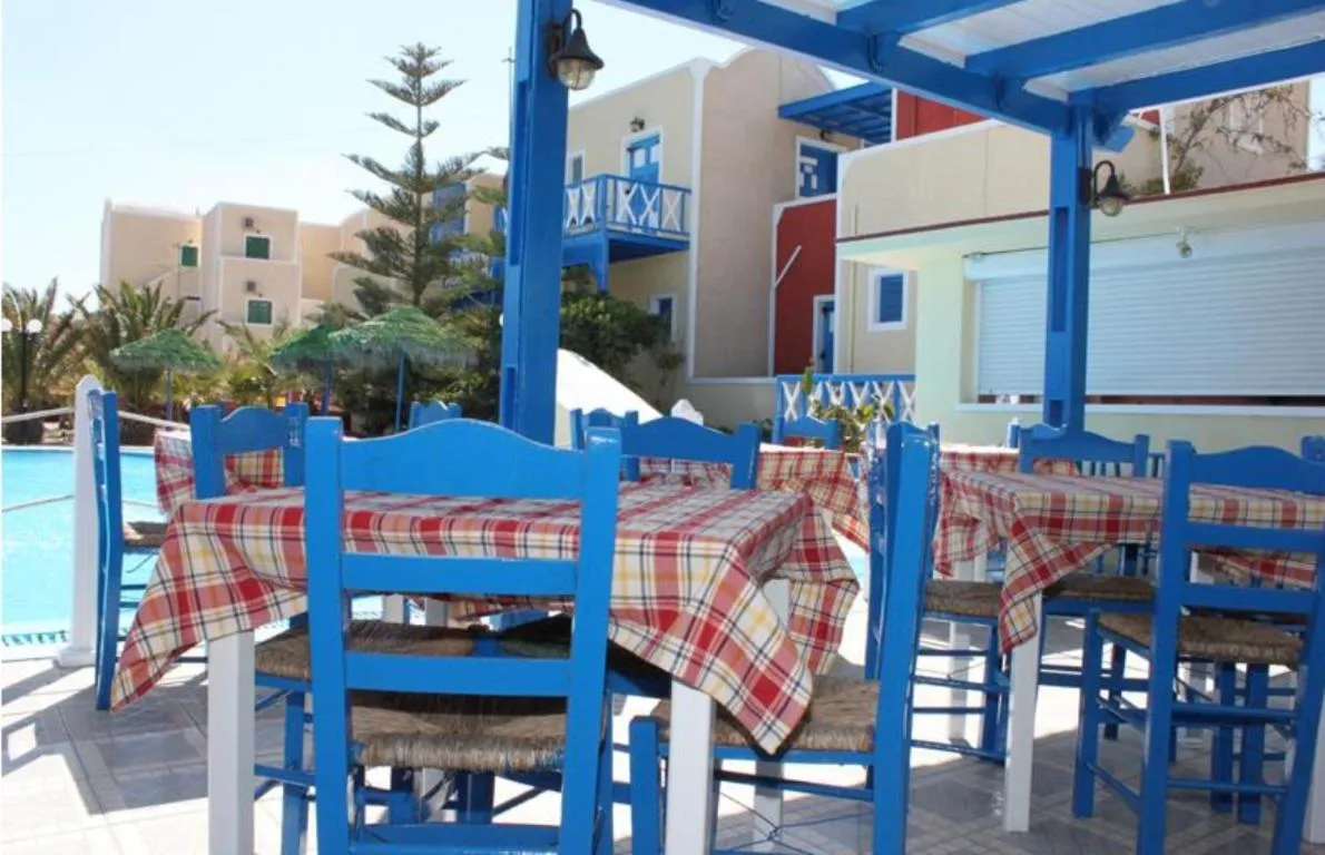 Restaurant/places to eat in Villa Michalis