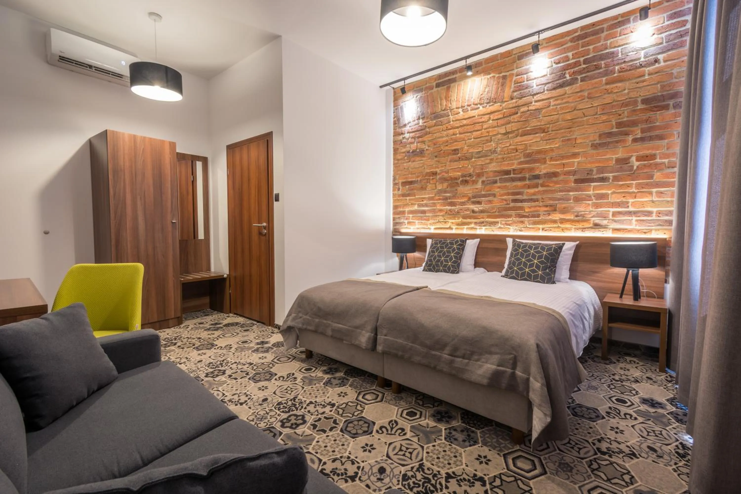 Photo of the whole room, Bed in Hotel Lavender