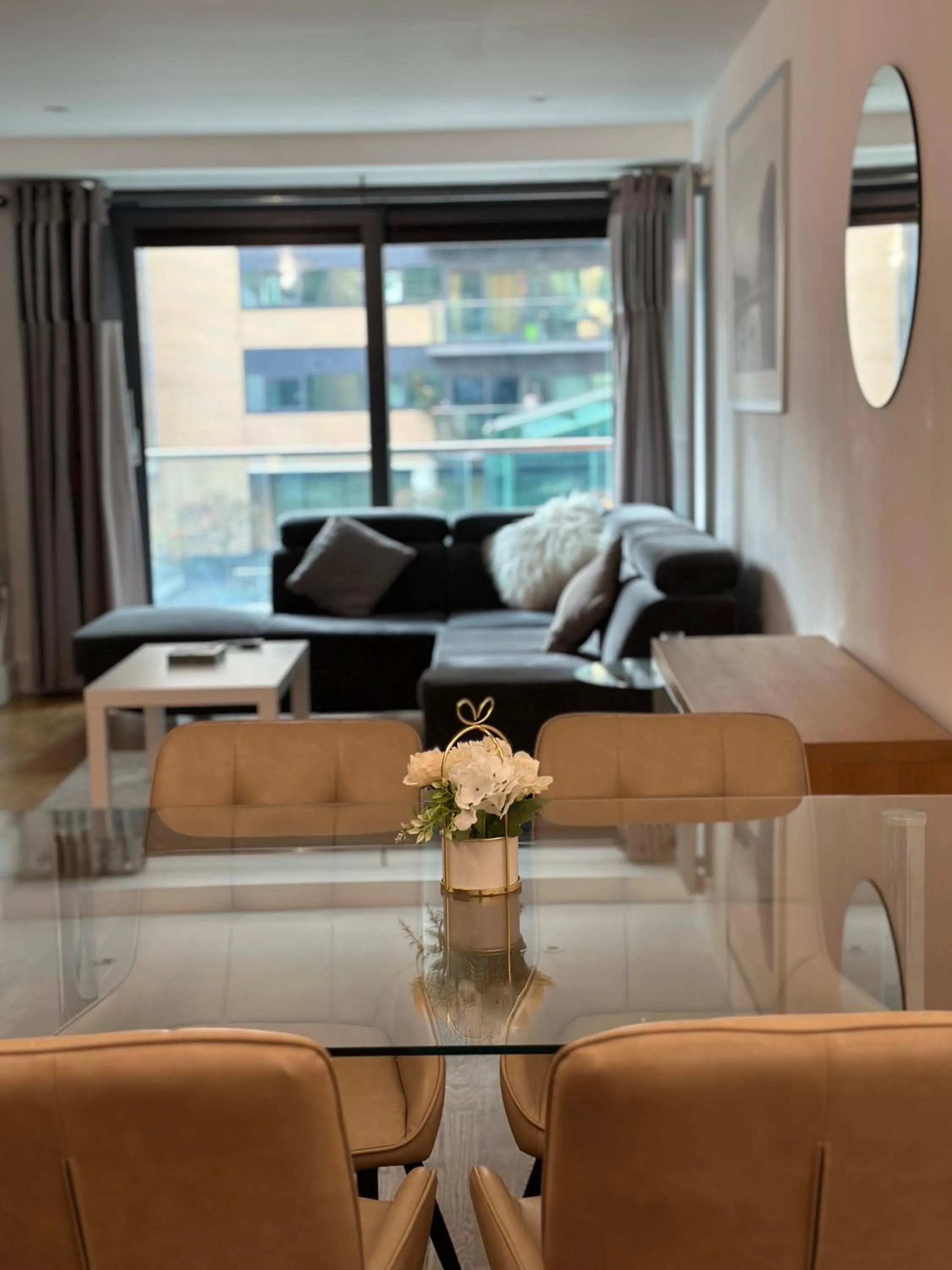 Living room in Canary Wharf - Luxury Apartments