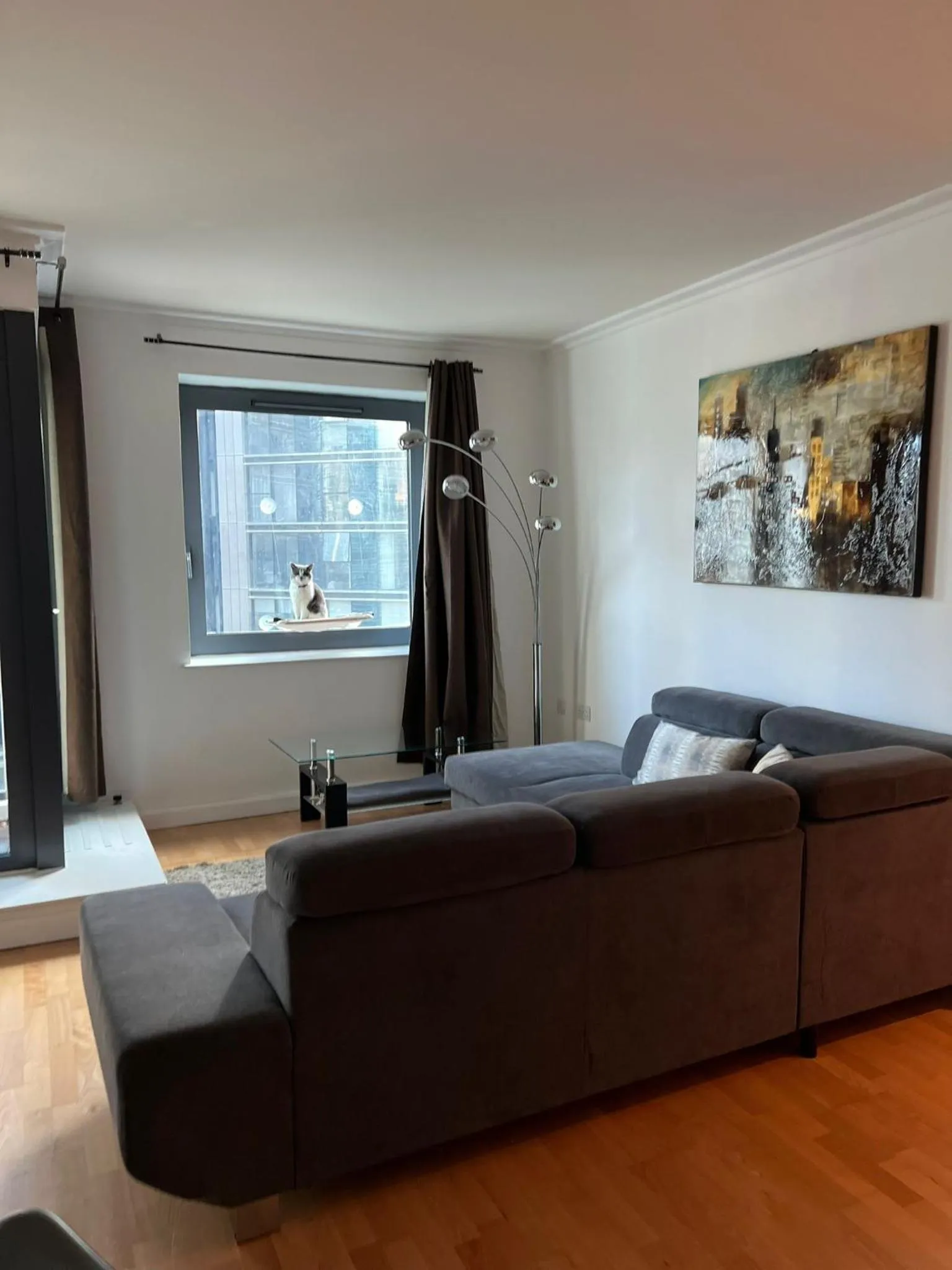 Living room, Bed in Canary Wharf - Luxury Apartments