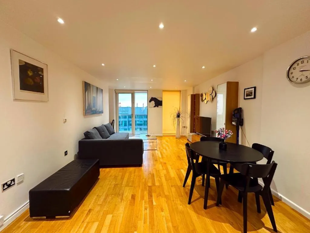 Canary Wharf - Luxury Apartments