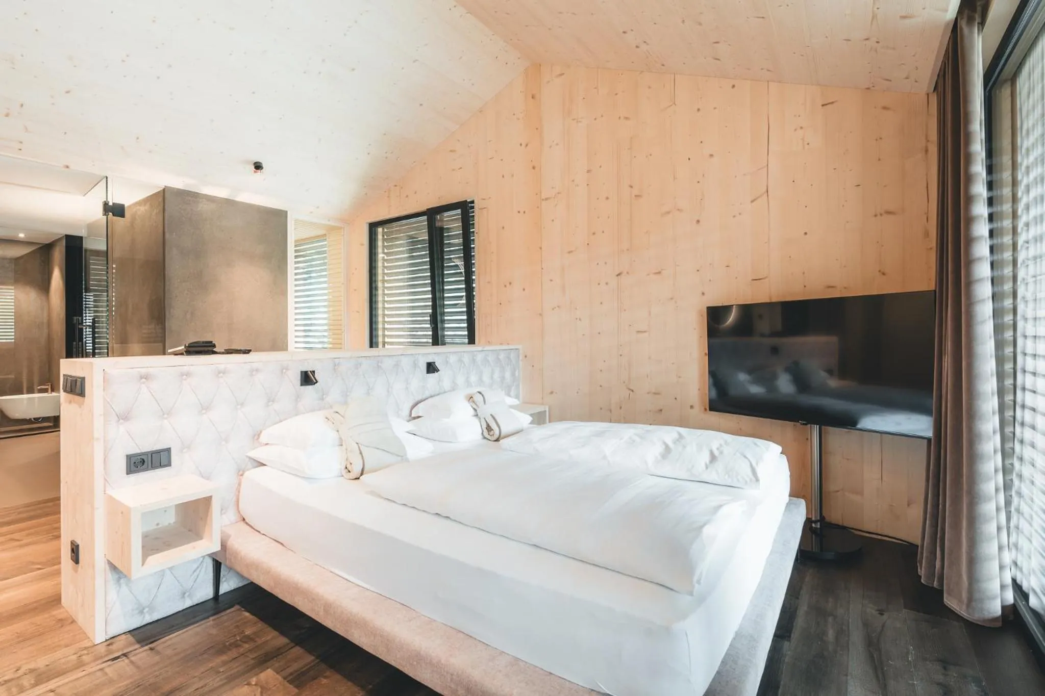 Photo of the whole room, Bed in Dolomites Nature Hotel Vigilerhof