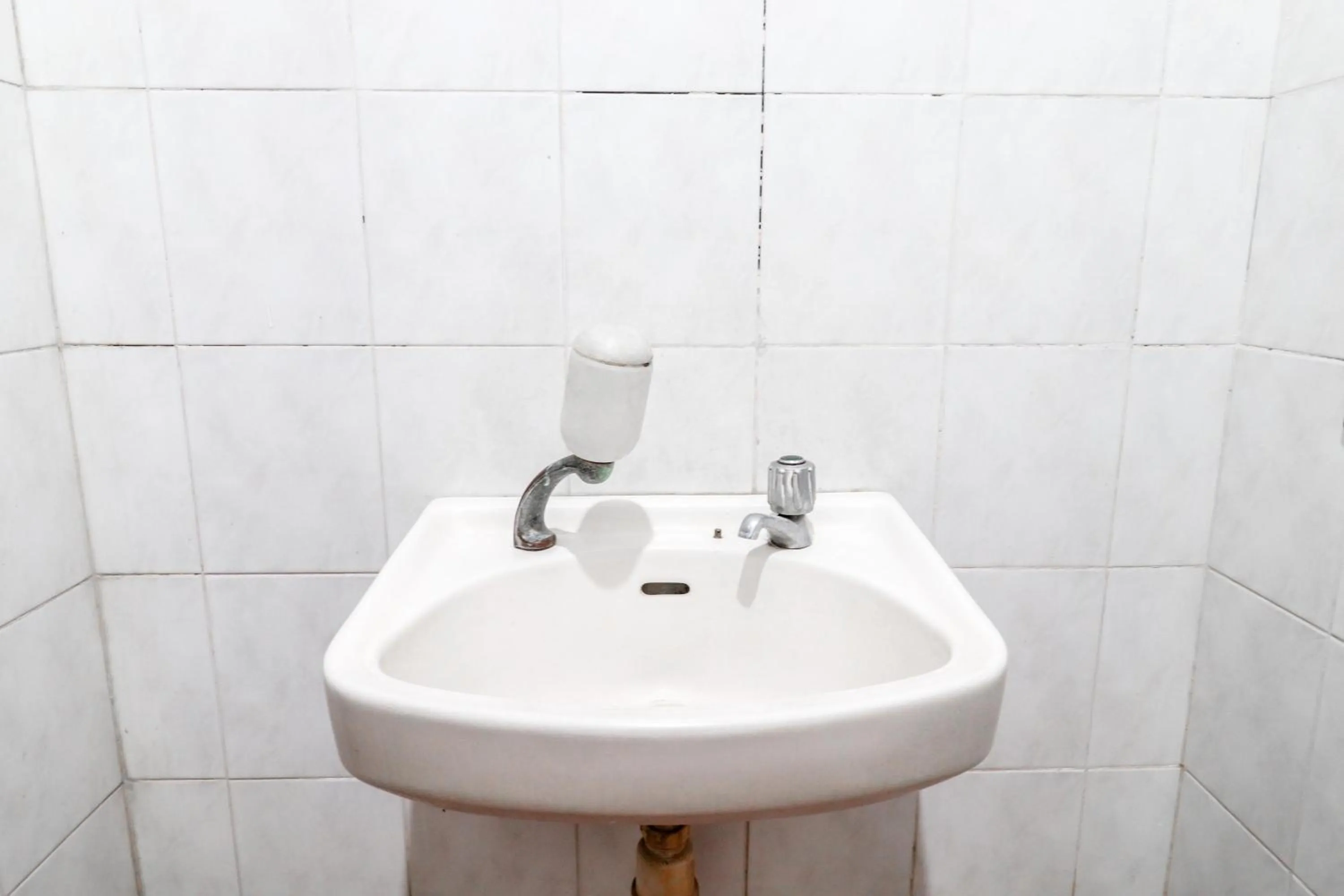 Bathroom in Hotel Limaran 1