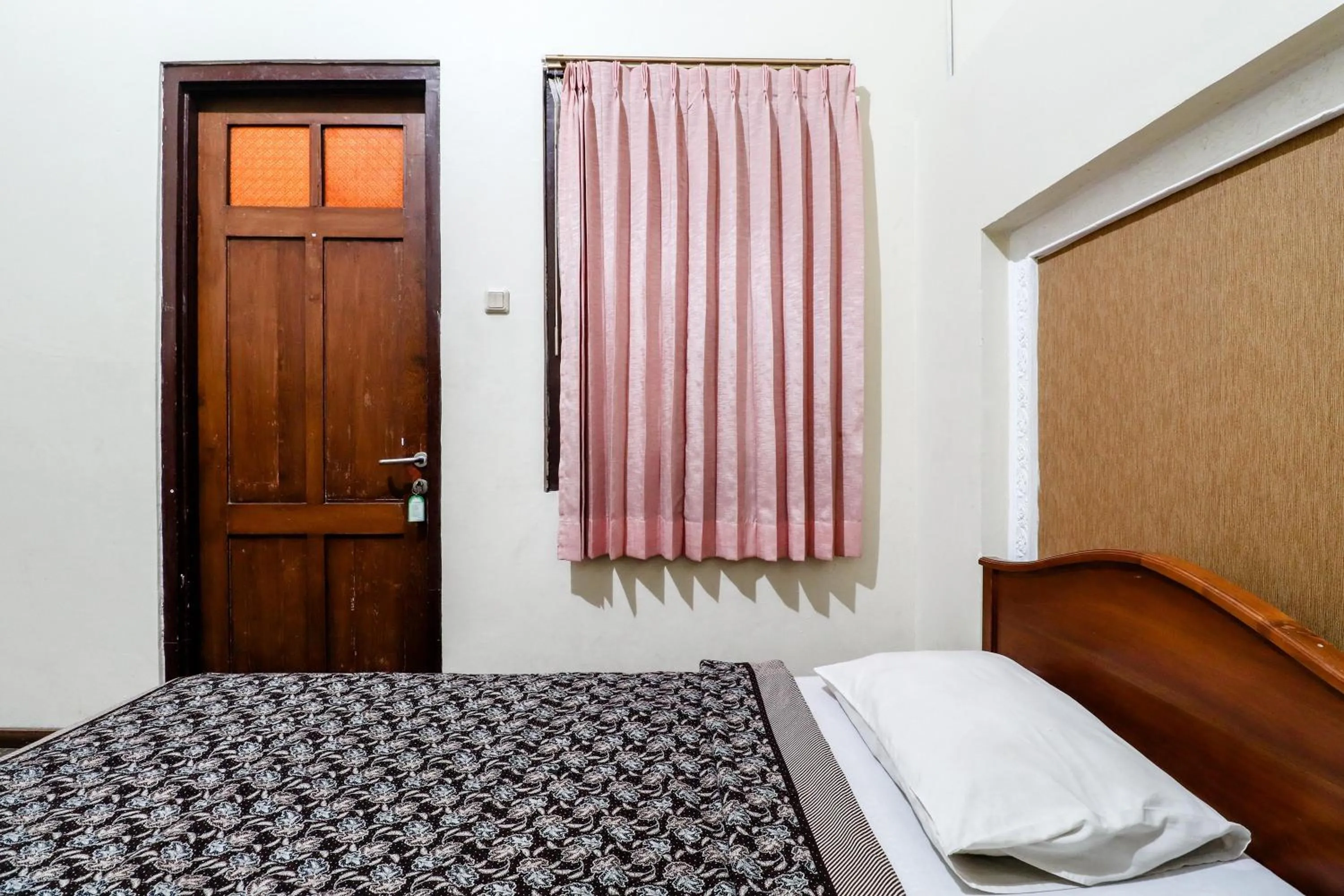 Bed in Hotel Limaran 1