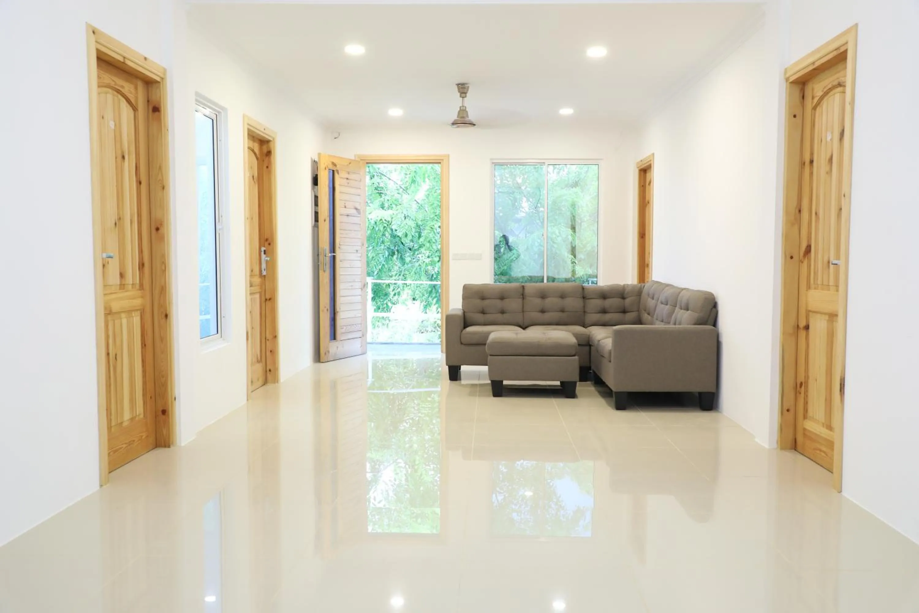 Seating area in Moodhu Surf House