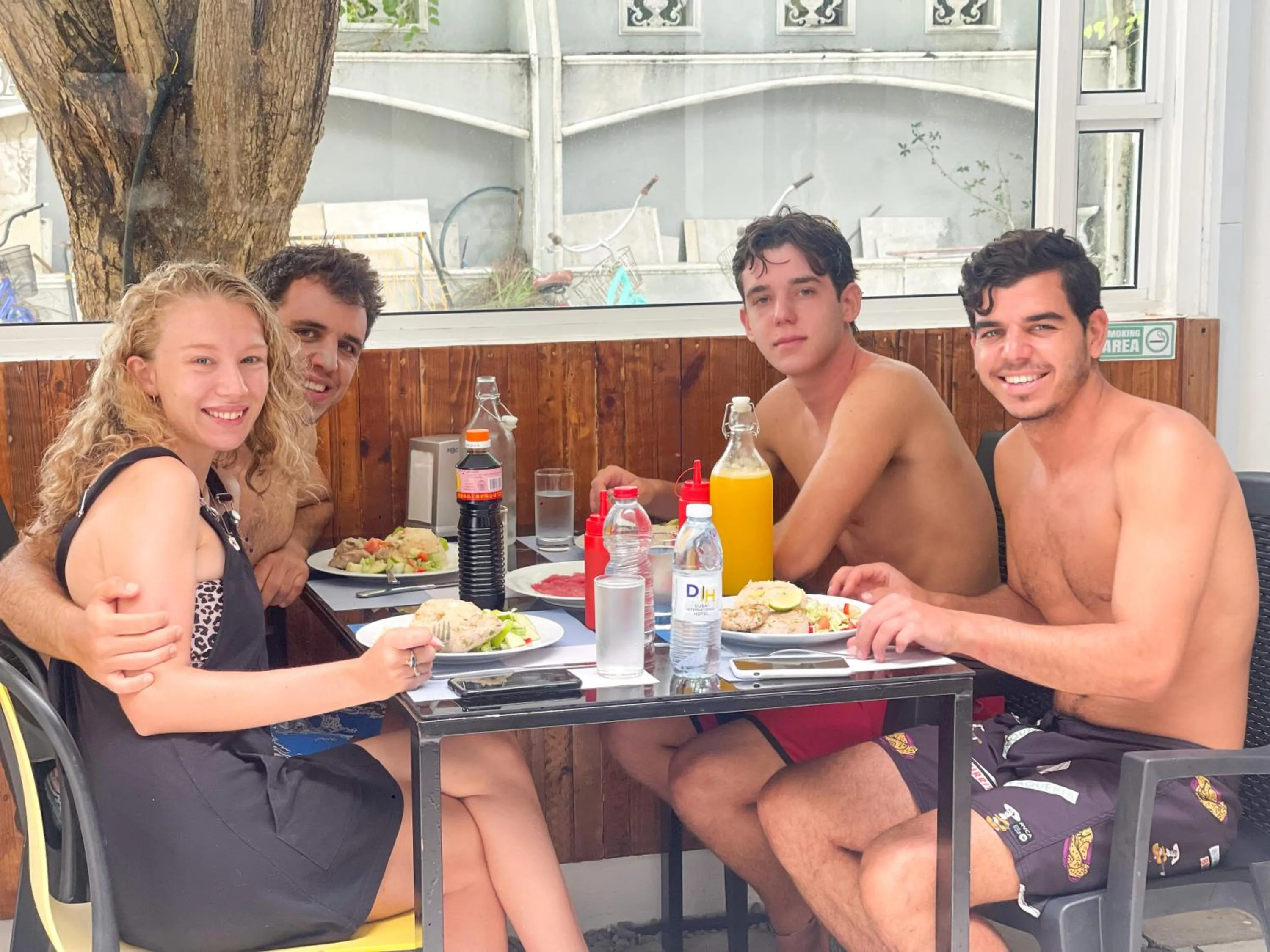 People in Moodhu Surf House
