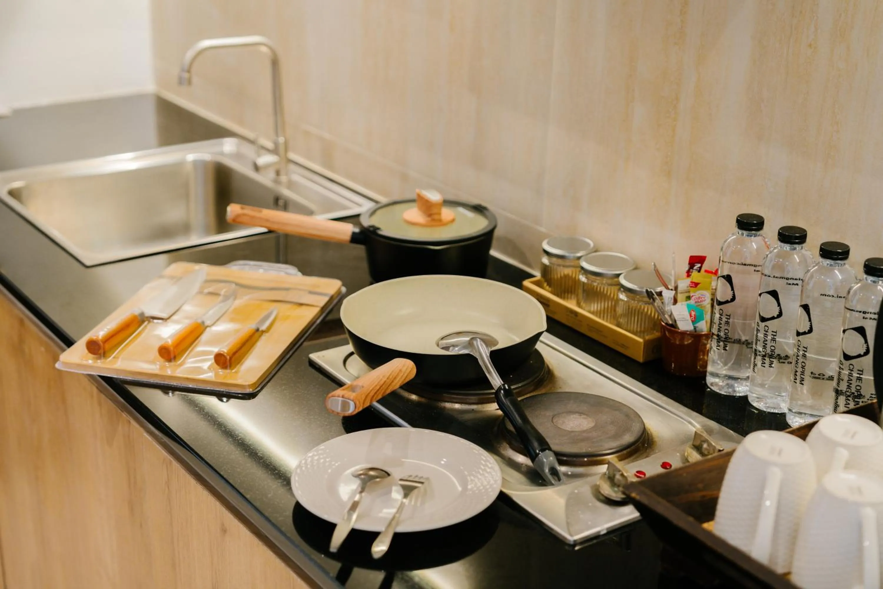 Kitchen or kitchenette in The Opium Chiang Mai
