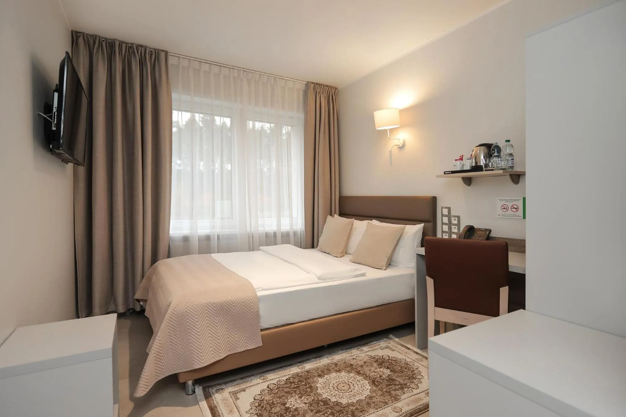 Photo of the whole room, Bed in Poznań West Hotel - Airport