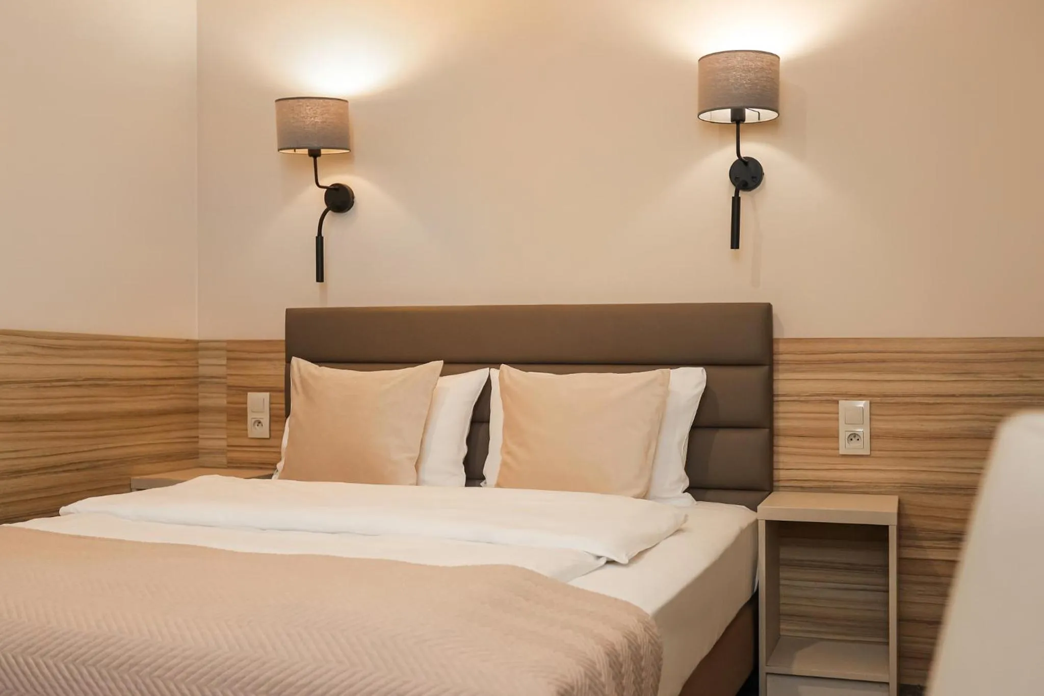 Photo of the whole room, Bed in Poznań West Hotel - Airport