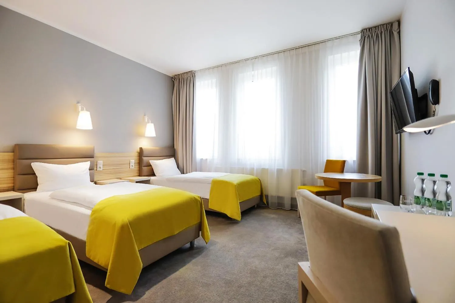 Bed in Poznań West Hotel - Airport