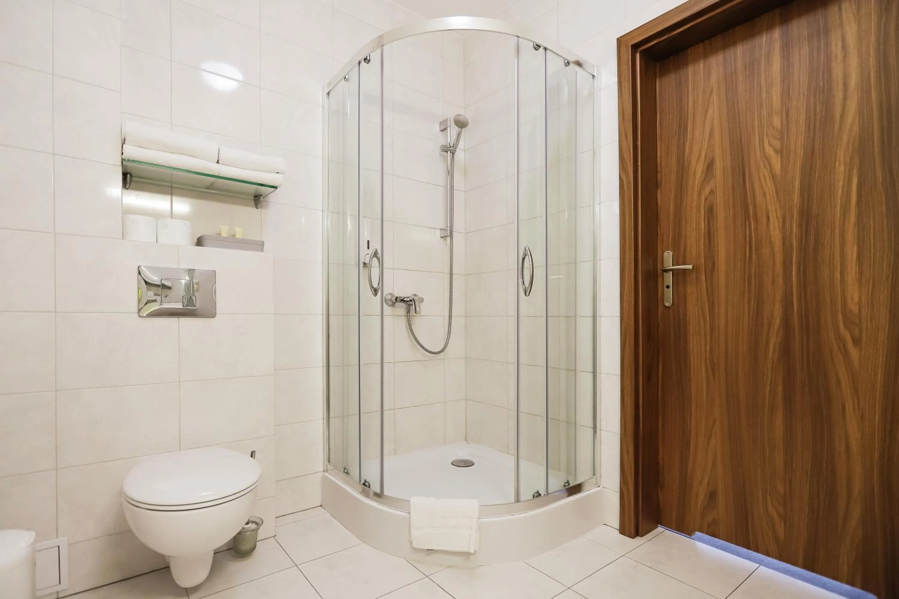 Bathroom in Poznań West Hotel - Airport