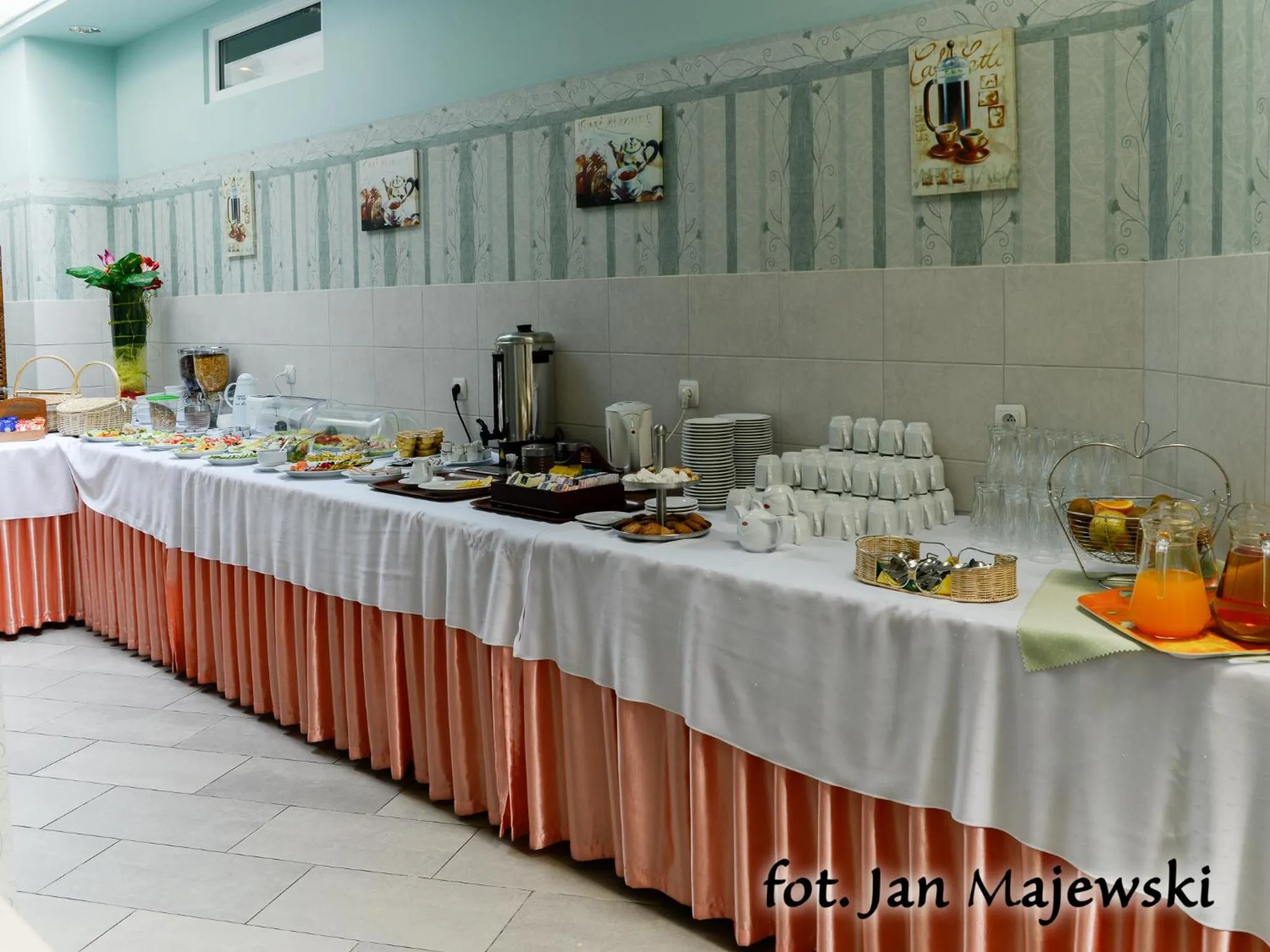 Restaurant/places to eat in Majewski Hotel & SPA