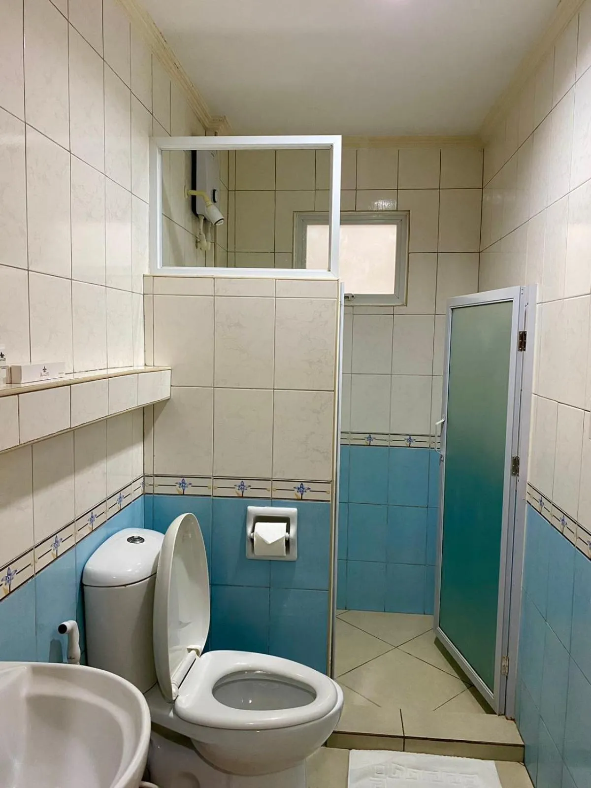 Toilet in Panglao Regents Park Resort