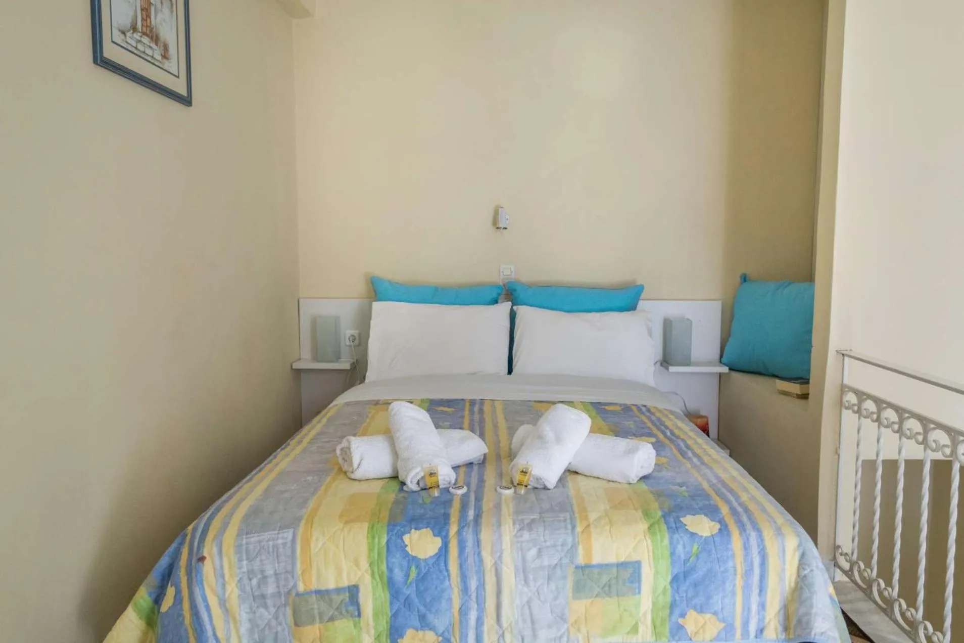 Bed in Stathopoulos Apartments