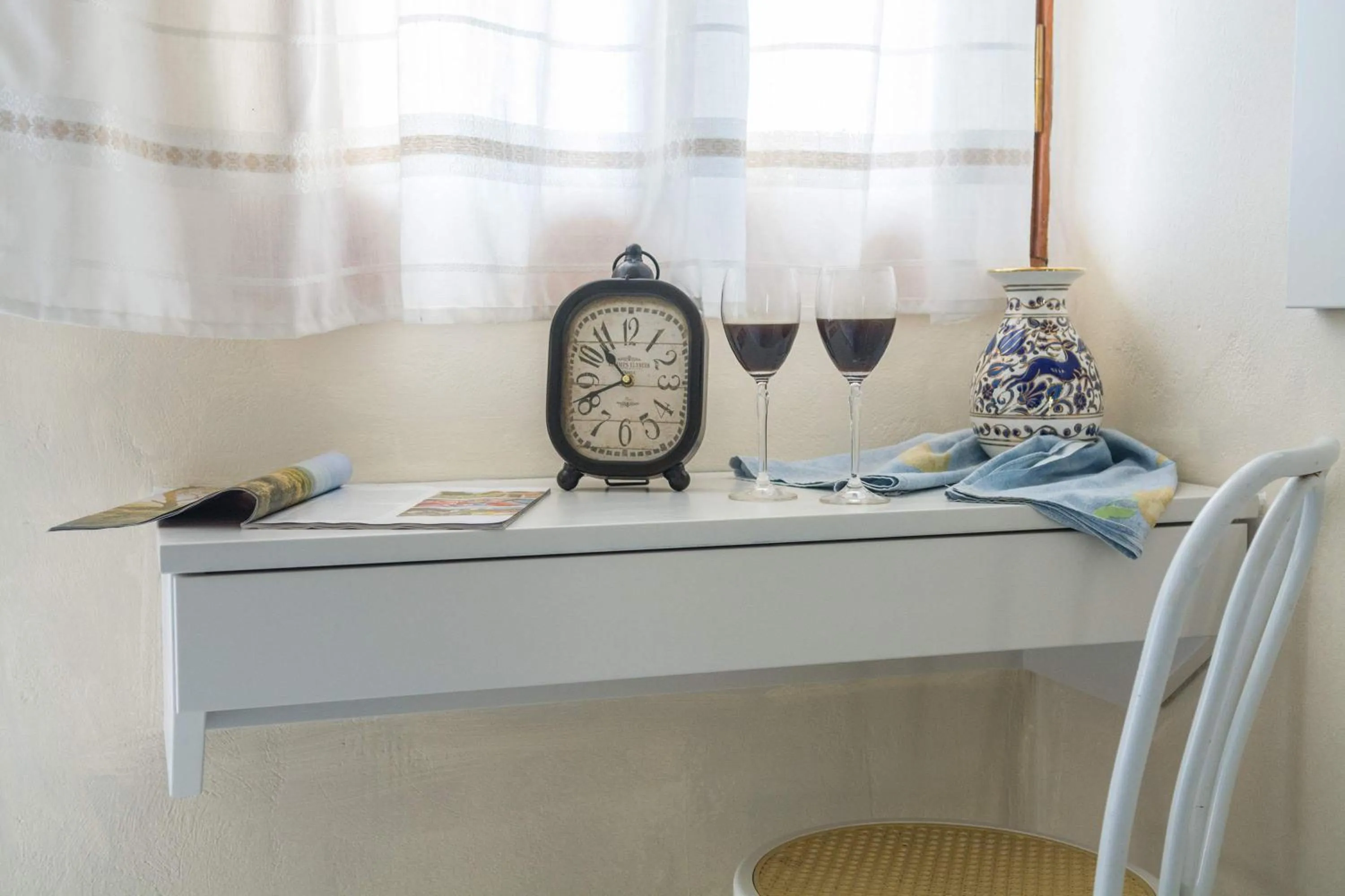 Decorative detail in Stathopoulos Apartments