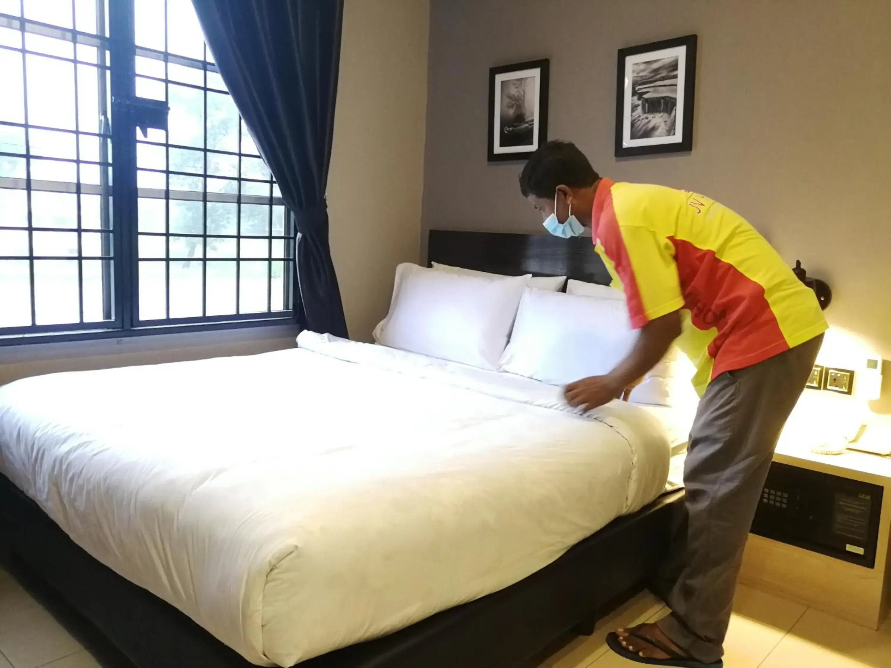 Bed in JV Hotel @ Simpang Ampat